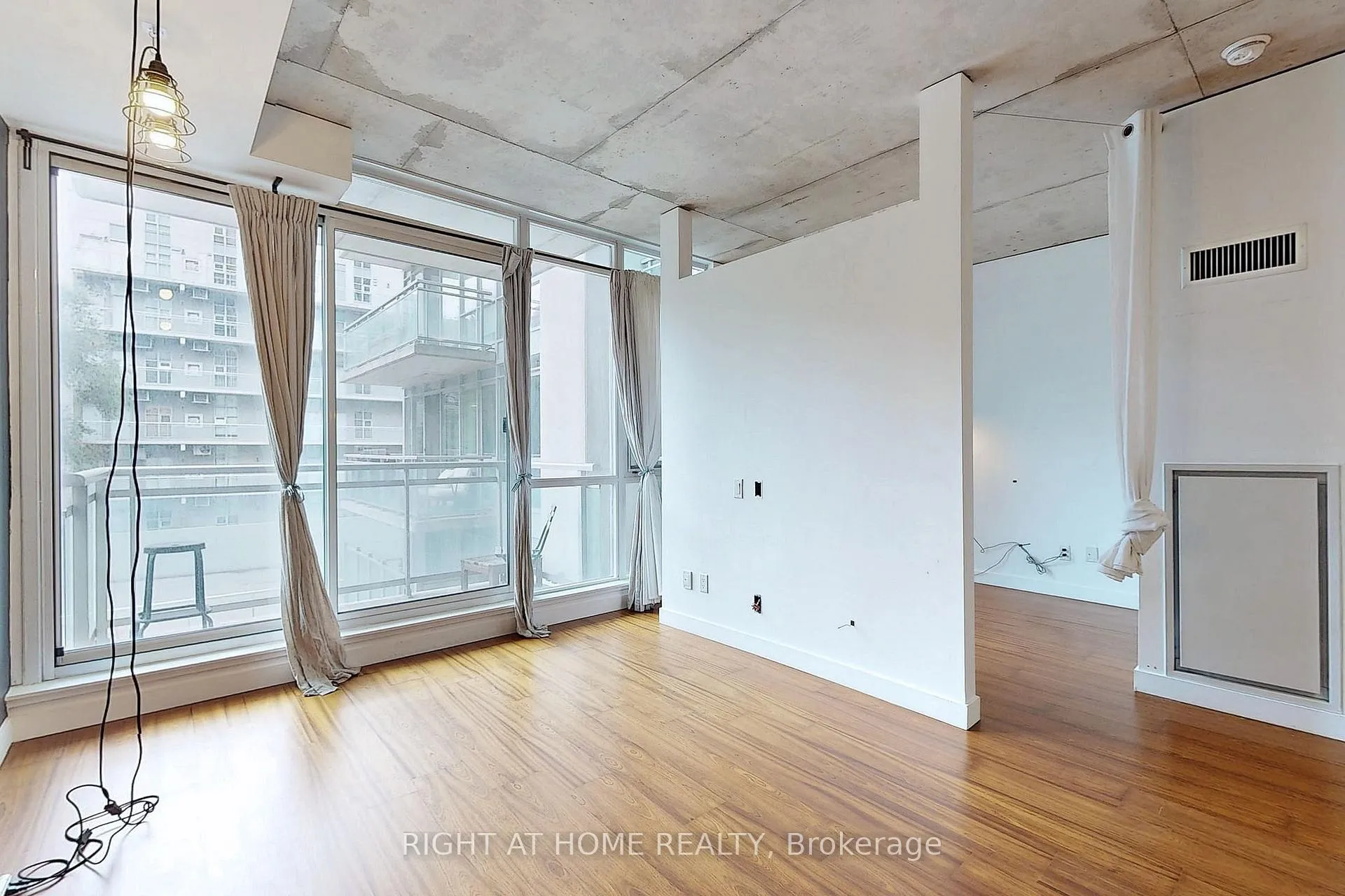 Photo 11 of Unit 312, 38 Niagara Street, Toronto, Waterfront Communities — HOMEH