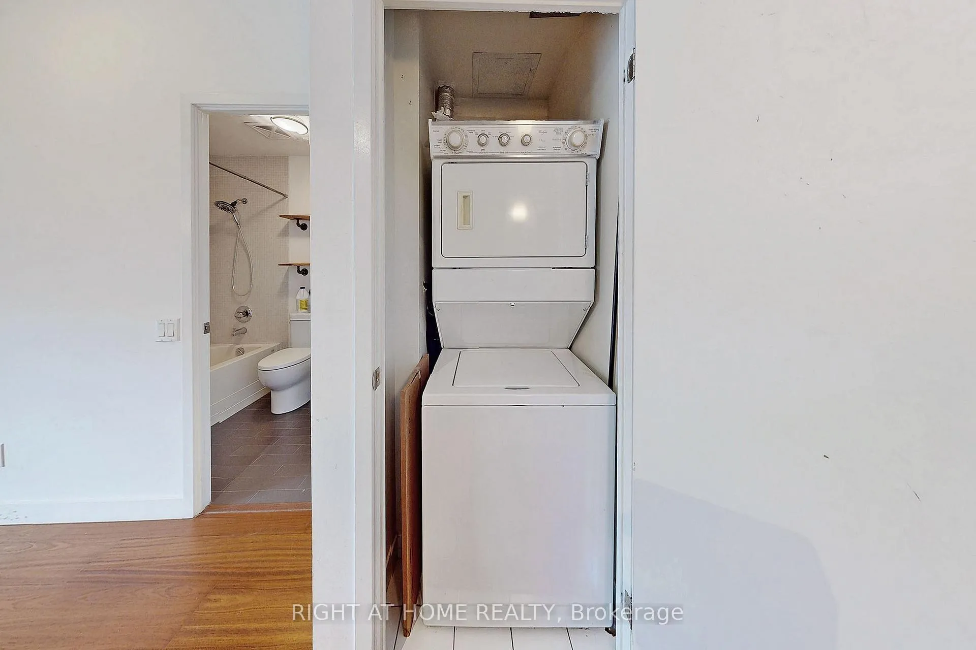 Photo 19 of Unit 312, 38 Niagara Street, Toronto, Waterfront Communities — HOMEH