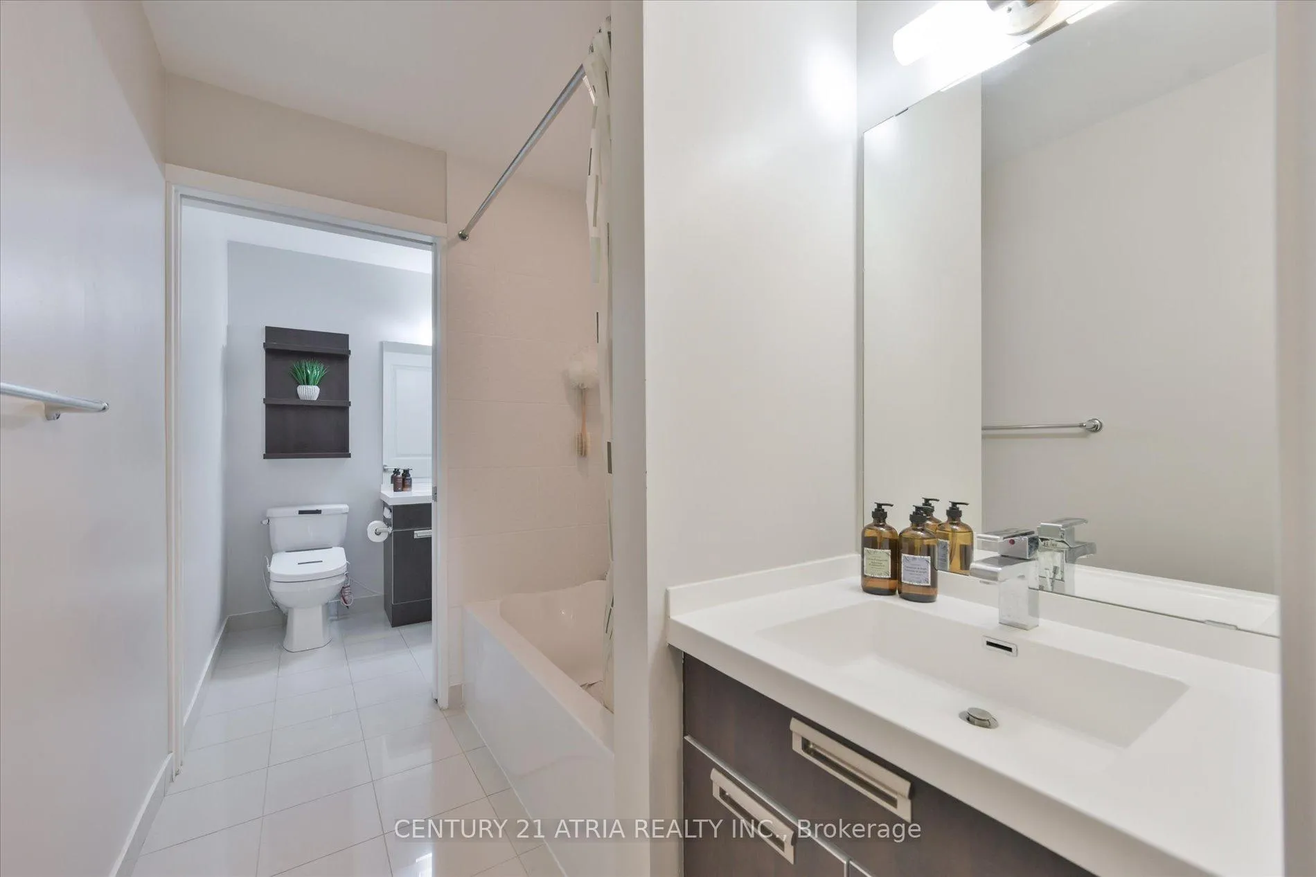 Photo 18 of Unit 1907, 28 Ted Rogers Way, Toronto, Church-Yonge Corridor — HOMEH