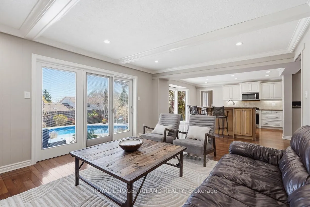 Photo 15 of 48 Tamarack Crescent, London, South L — HOMEH