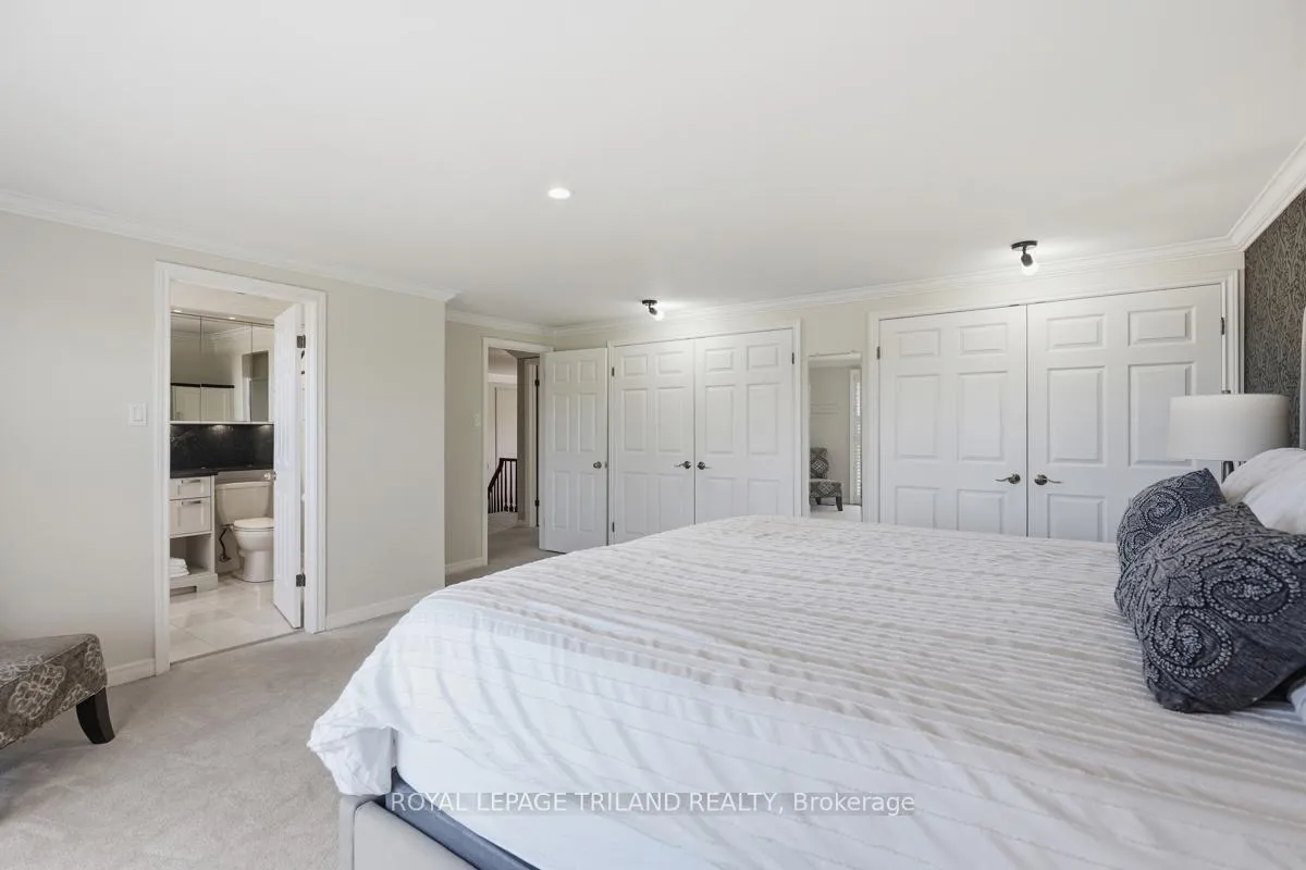Photo 21 of 48 Tamarack Crescent, London, South L — HOMEH