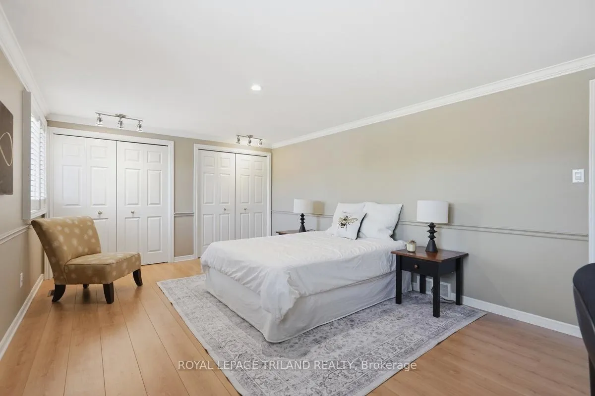 Photo 25 of 48 Tamarack Crescent, London, South L — HOMEH
