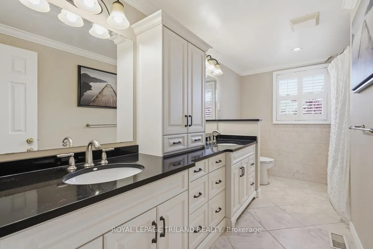 Photo 27 of 48 Tamarack Crescent, London, South L — HOMEH