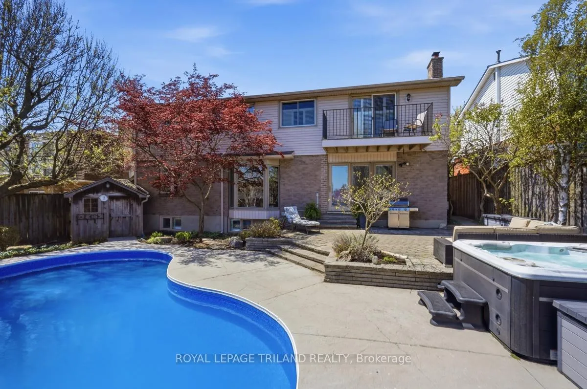 Photo 38 of 48 Tamarack Crescent, London, South L — HOMEH