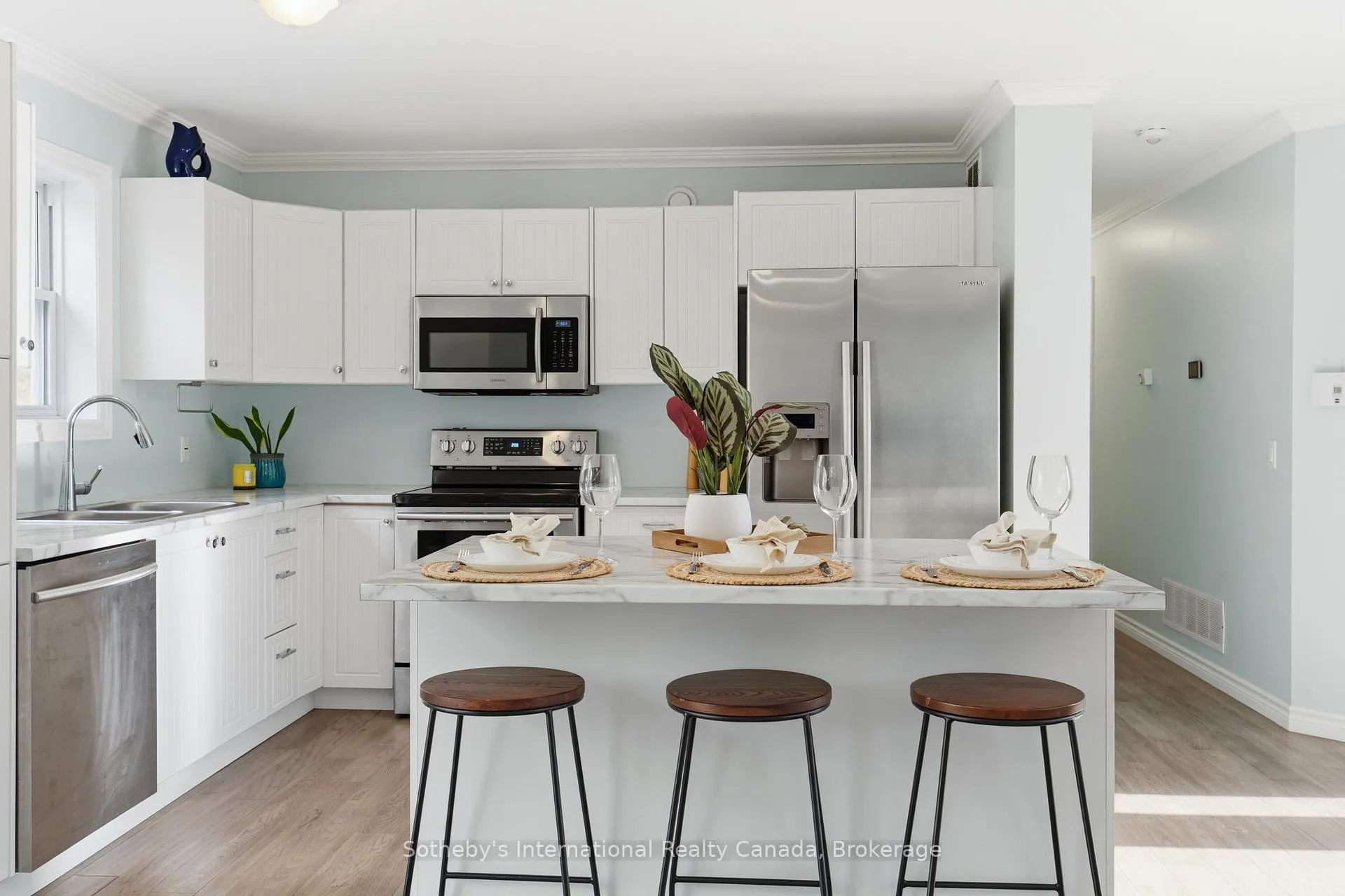 Photo 11 of 1021 Tower Crescent, Gravenhurst, Morrison — HOMEH