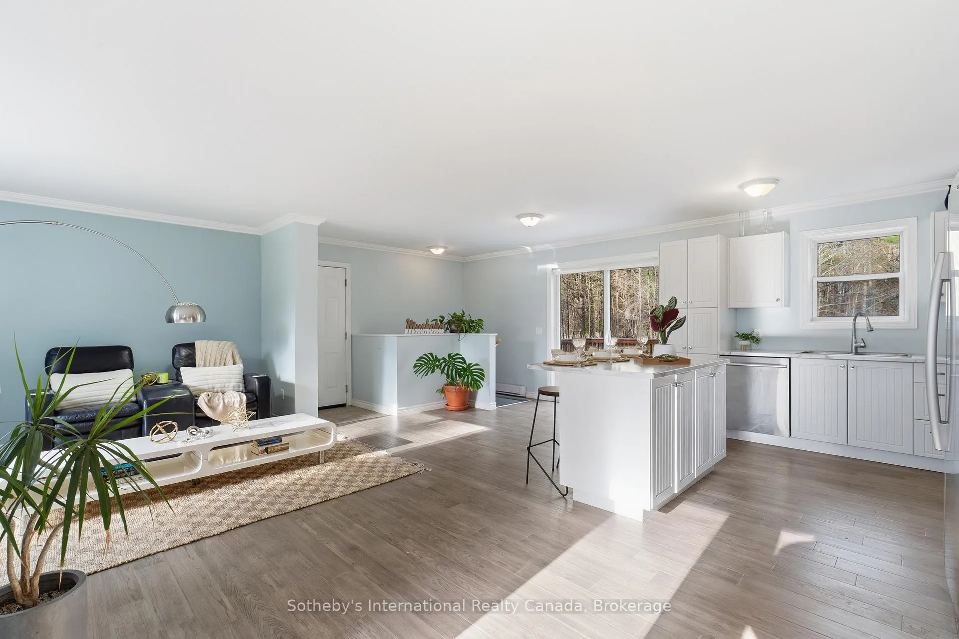 Photo 8 of 1021 Tower Crescent, Gravenhurst, Morrison — HOMEH