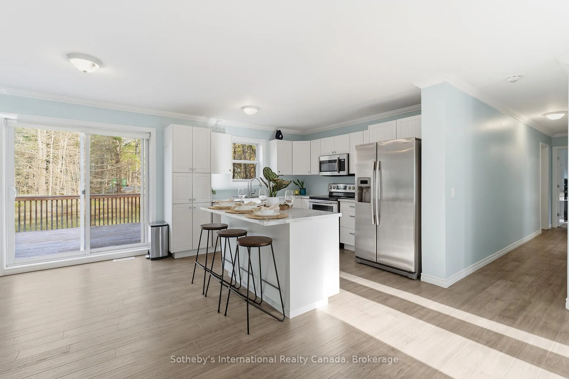 Photo 10 of 1021 Tower Crescent, Gravenhurst, Morrison — HOMEH