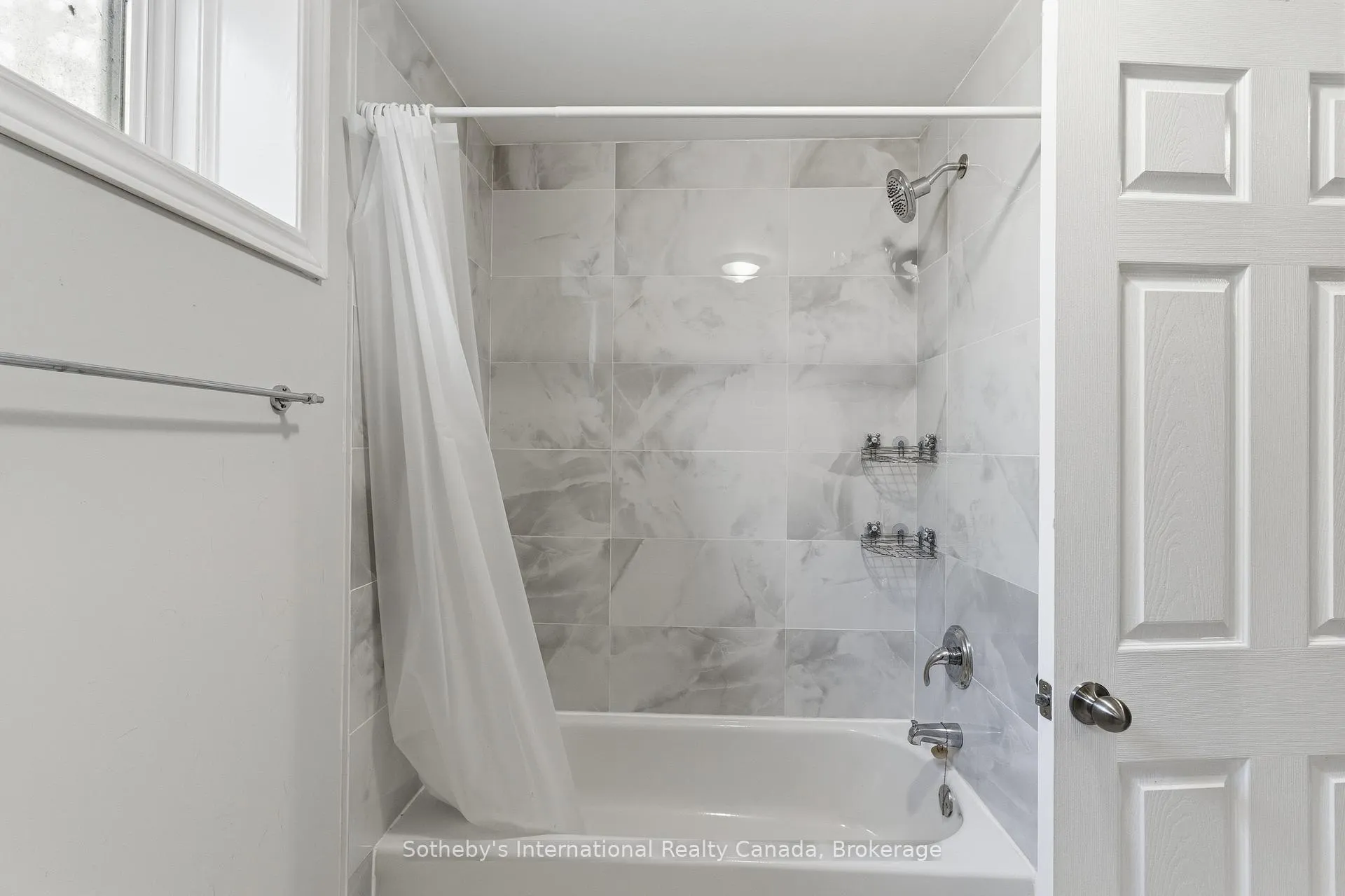 Photo 30 of 1021 Tower Crescent, Gravenhurst, Morrison — HOMEH