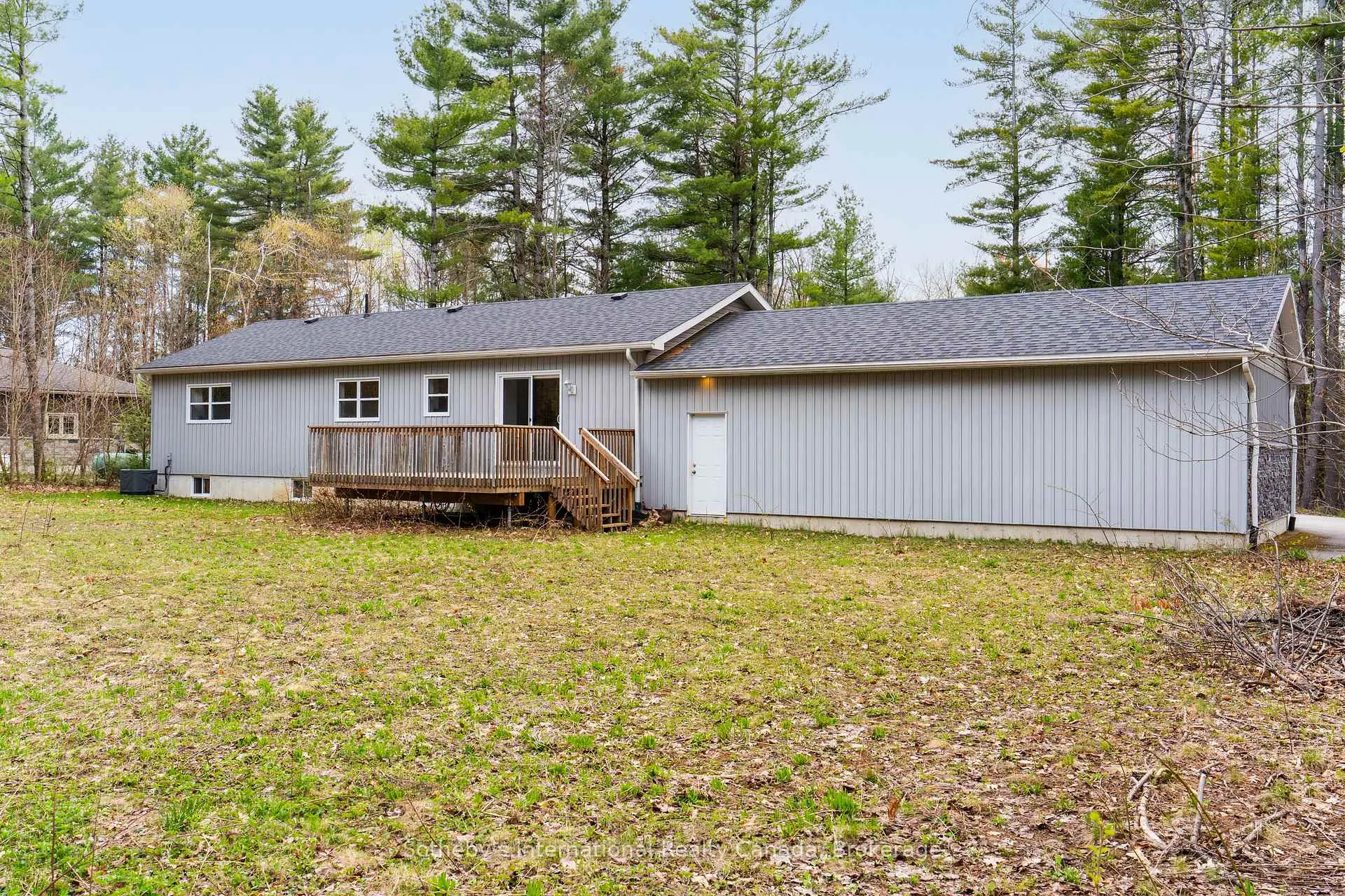 Photo 41 of 1021 Tower Crescent, Gravenhurst, Morrison — HOMEH