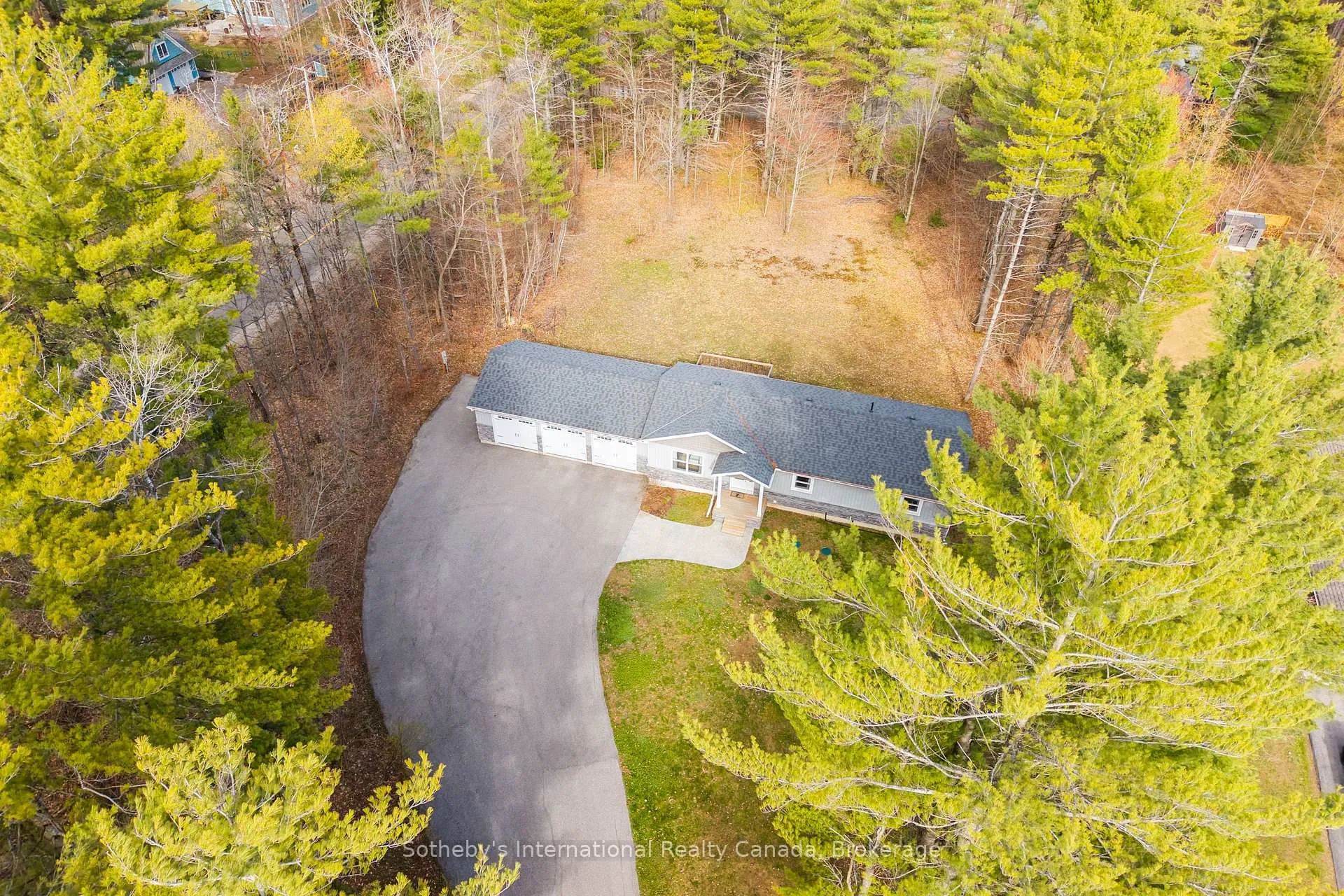 Photo 5 of 1021 Tower Crescent, Gravenhurst, Morrison — HOMEH