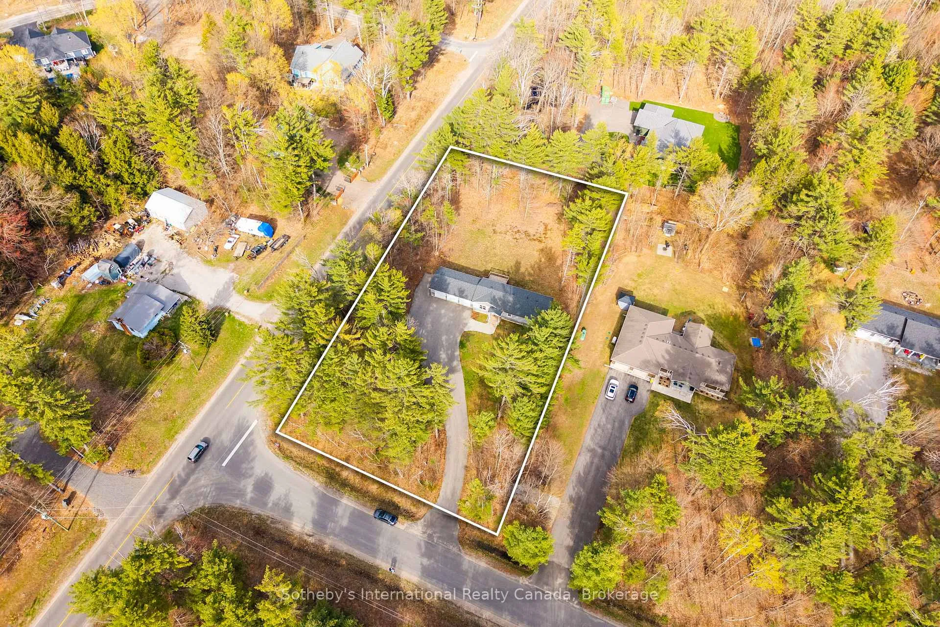Photo 49 of 1021 Tower Crescent, Gravenhurst, Morrison — HOMEH