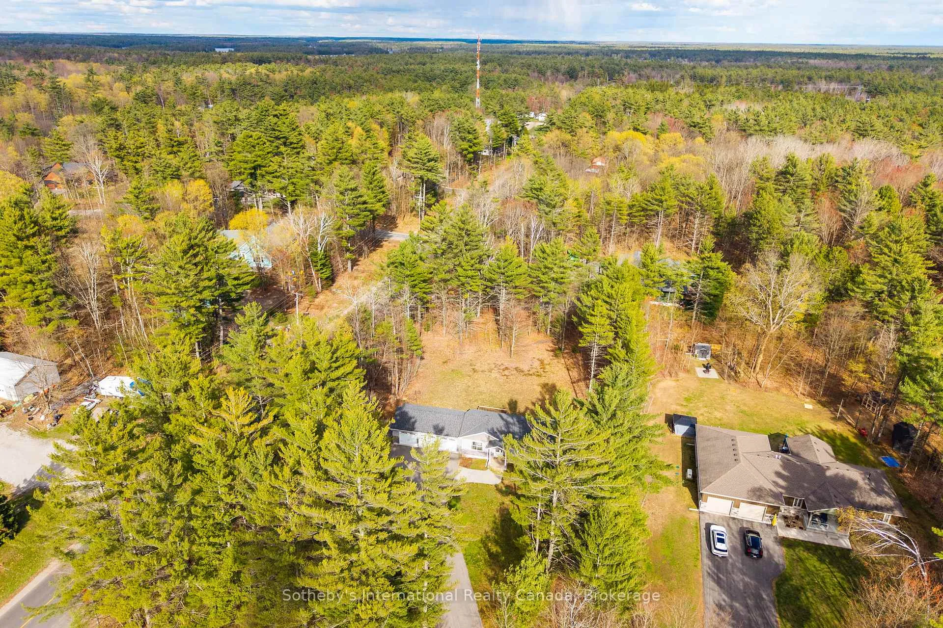 Photo 47 of 1021 Tower Crescent, Gravenhurst, Morrison — HOMEH