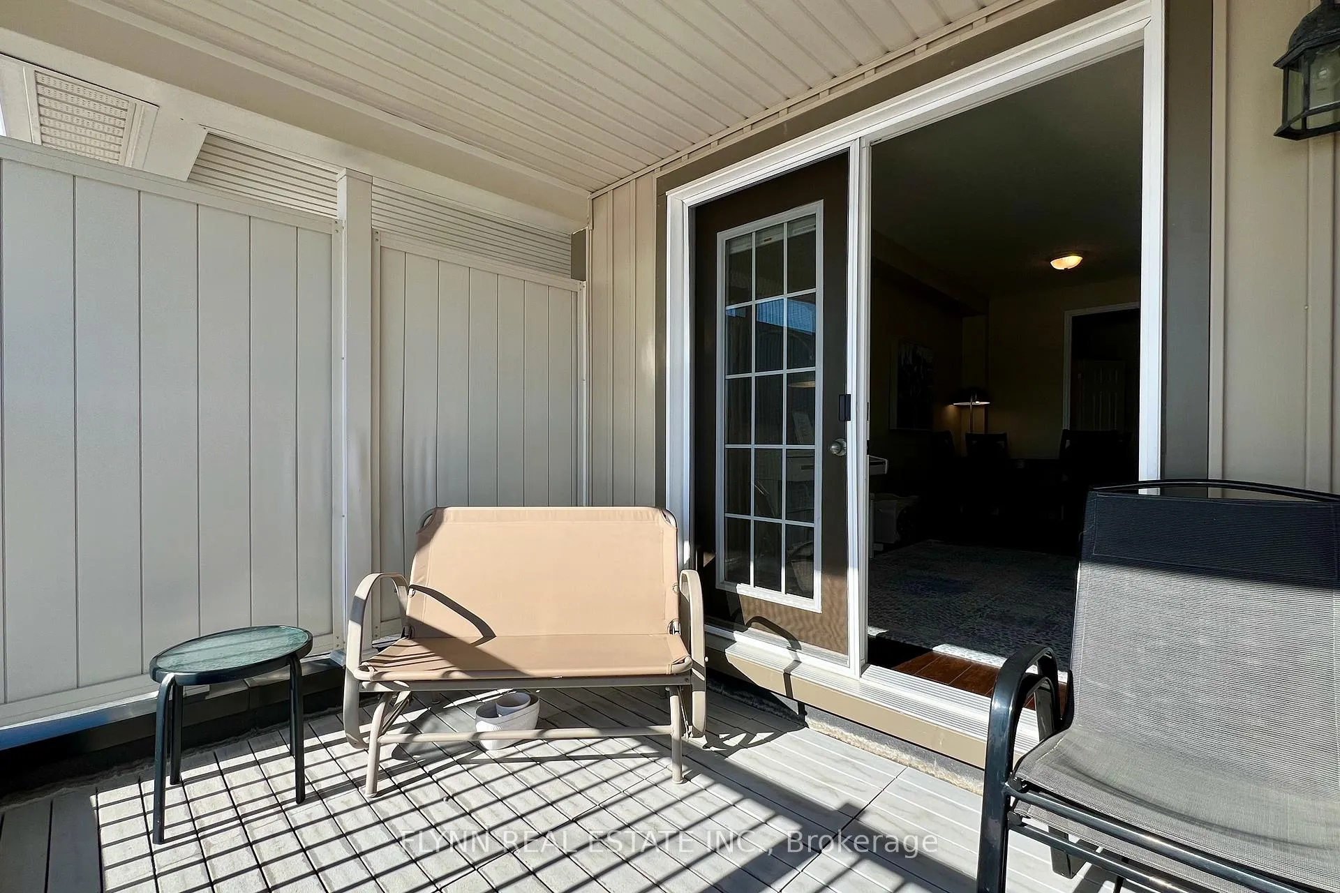 Photo 10 of 130 Truedell Circle, Hamilton, Waterdown — HOMEH
