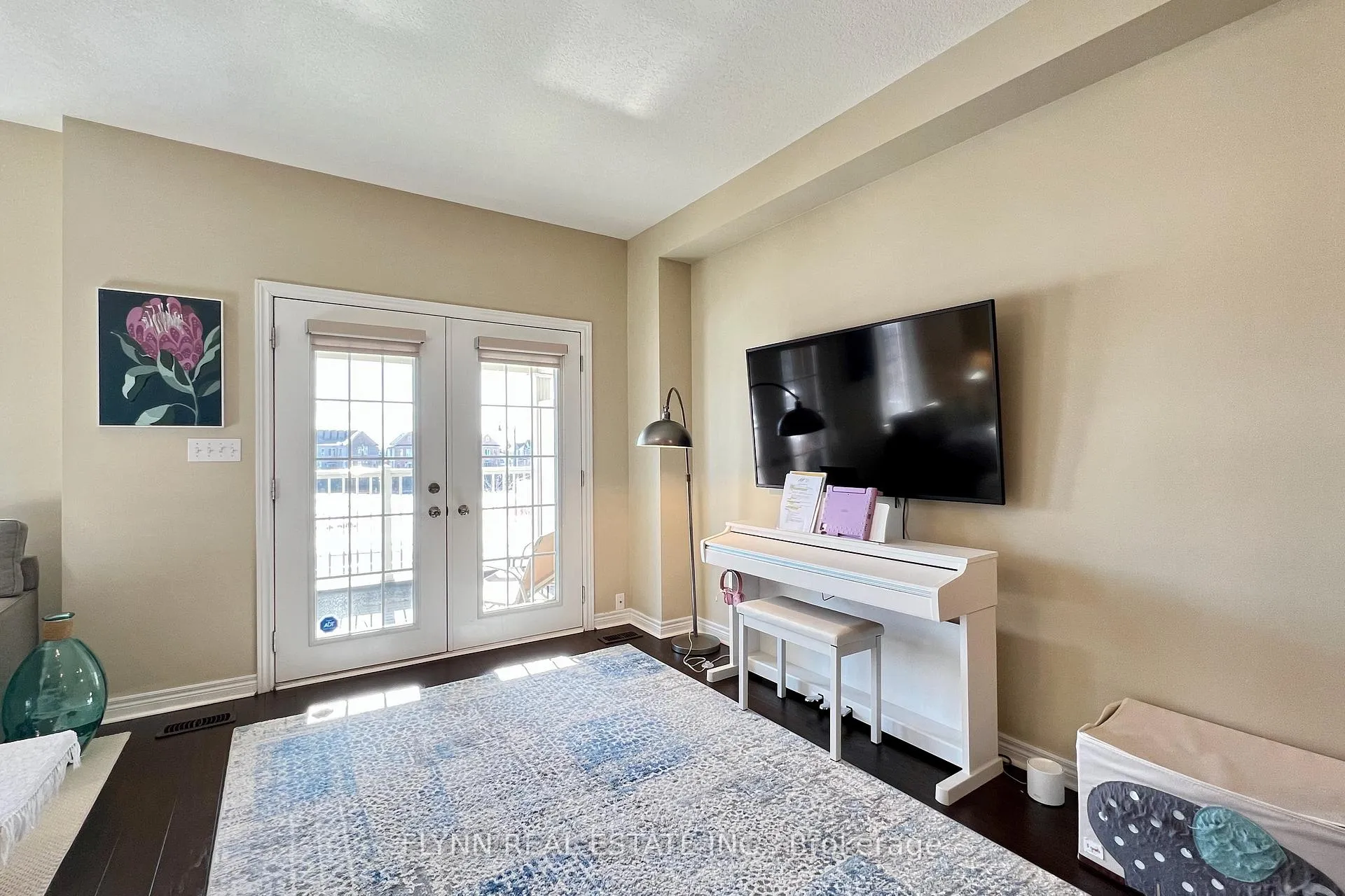 Photo 11 of 130 Truedell Circle, Hamilton, Waterdown — HOMEH