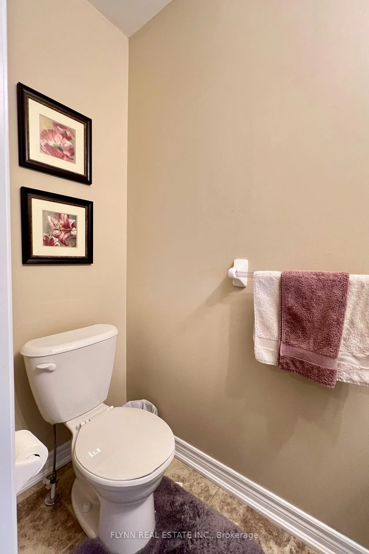 Photo 16 of 130 Truedell Circle, Hamilton, Waterdown — HOMEH