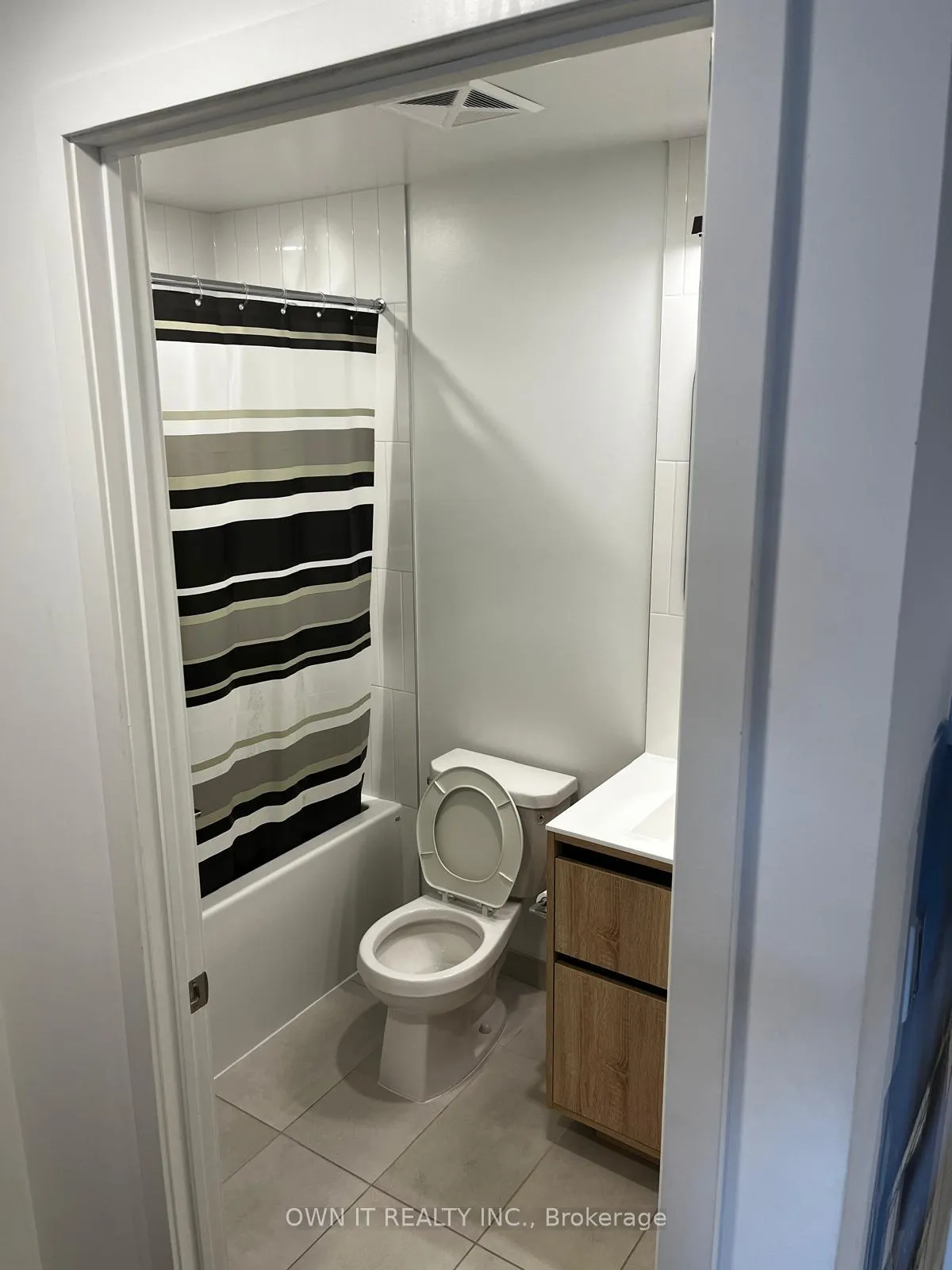 Photo 7 of Unit 513, 7950 Bathurst Street, Vaughan, Beverley Glen — HOMEH