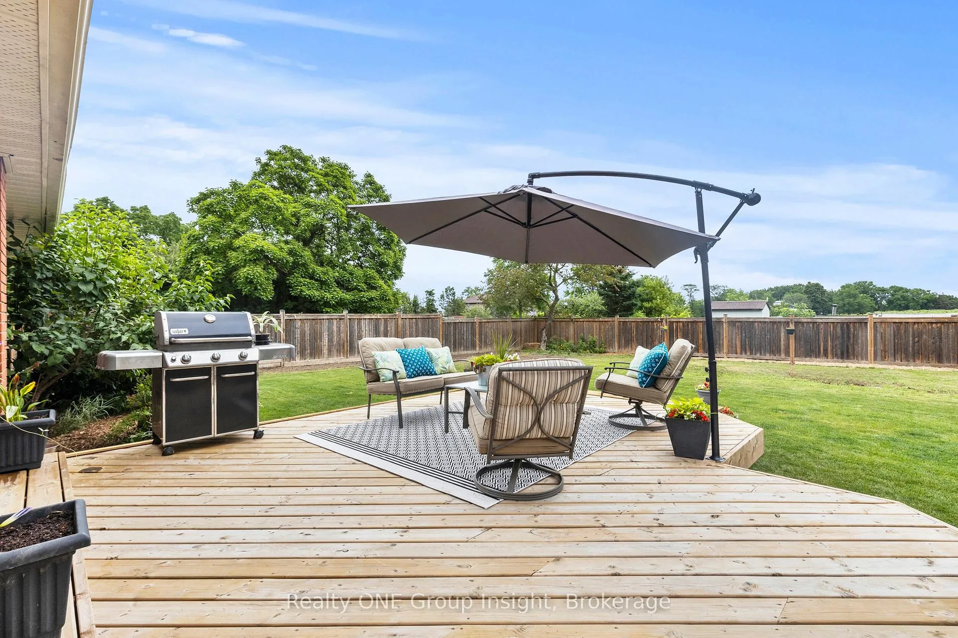 Photo 2 of 4153 Aberdeen Road, Lincoln, Beamsville — HOMEH