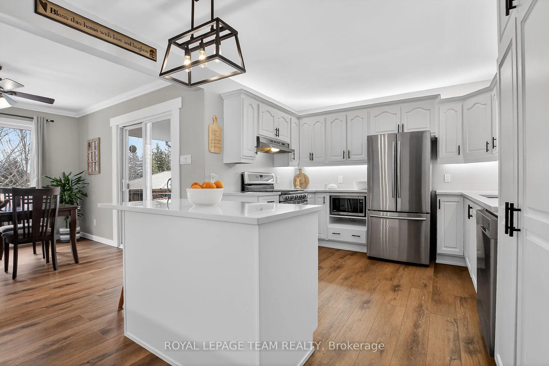 Photo 5 of 44 Ballantrae Way, Ottawa, Kanata - Glencairn/Hazeldean — HOMEH
