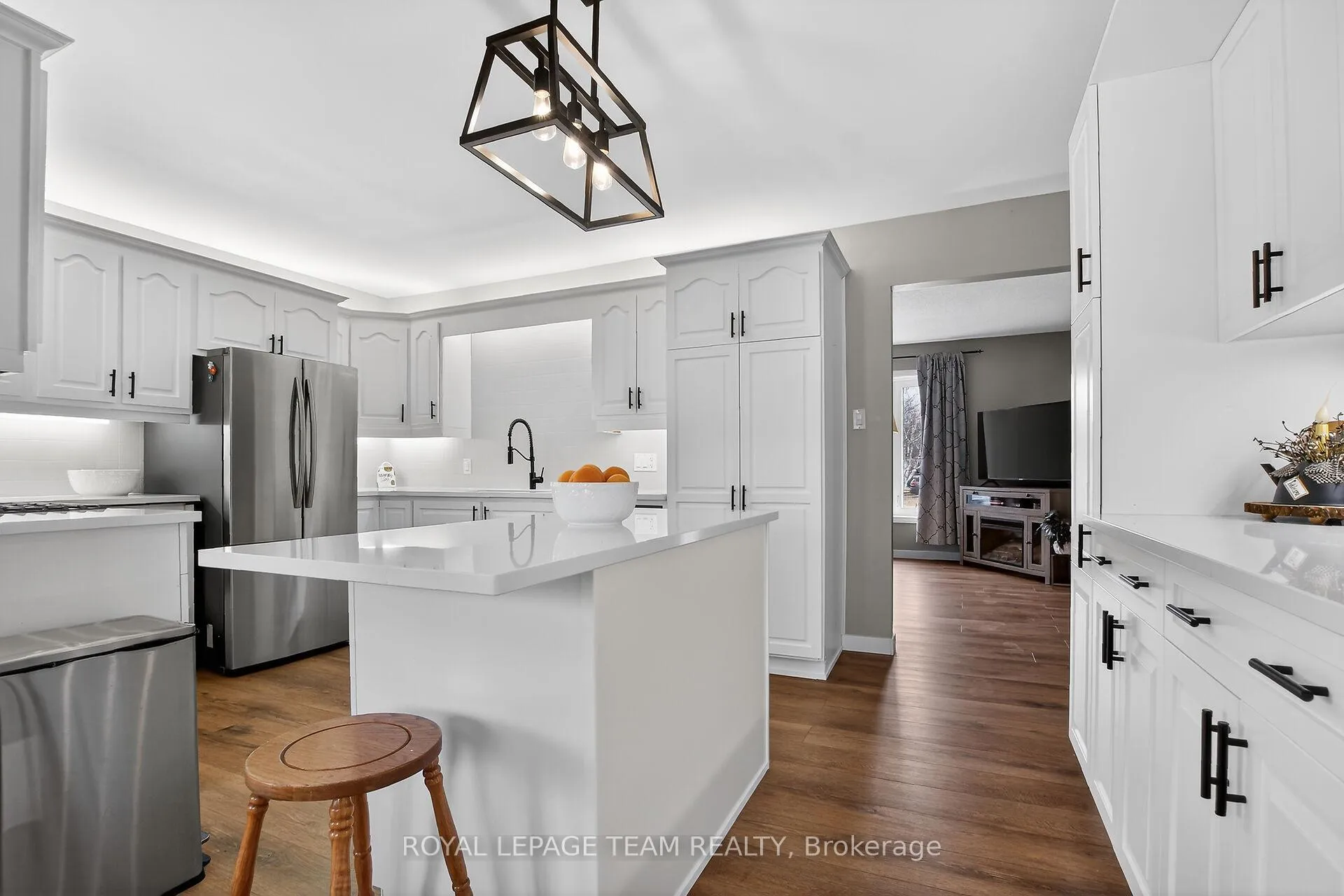 Photo 6 of 44 Ballantrae Way, Ottawa, Kanata - Glencairn/Hazeldean — HOMEH