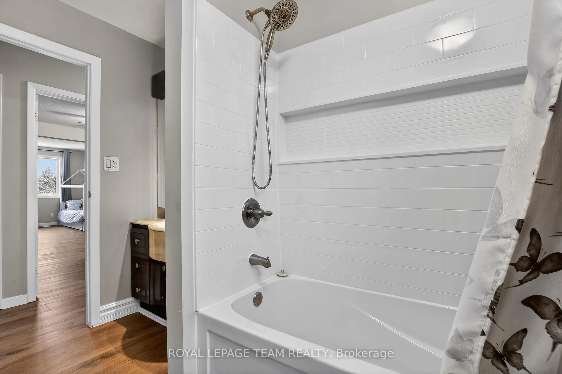 Photo 18 of 44 Ballantrae Way, Ottawa, Kanata - Glencairn/Hazeldean — HOMEH