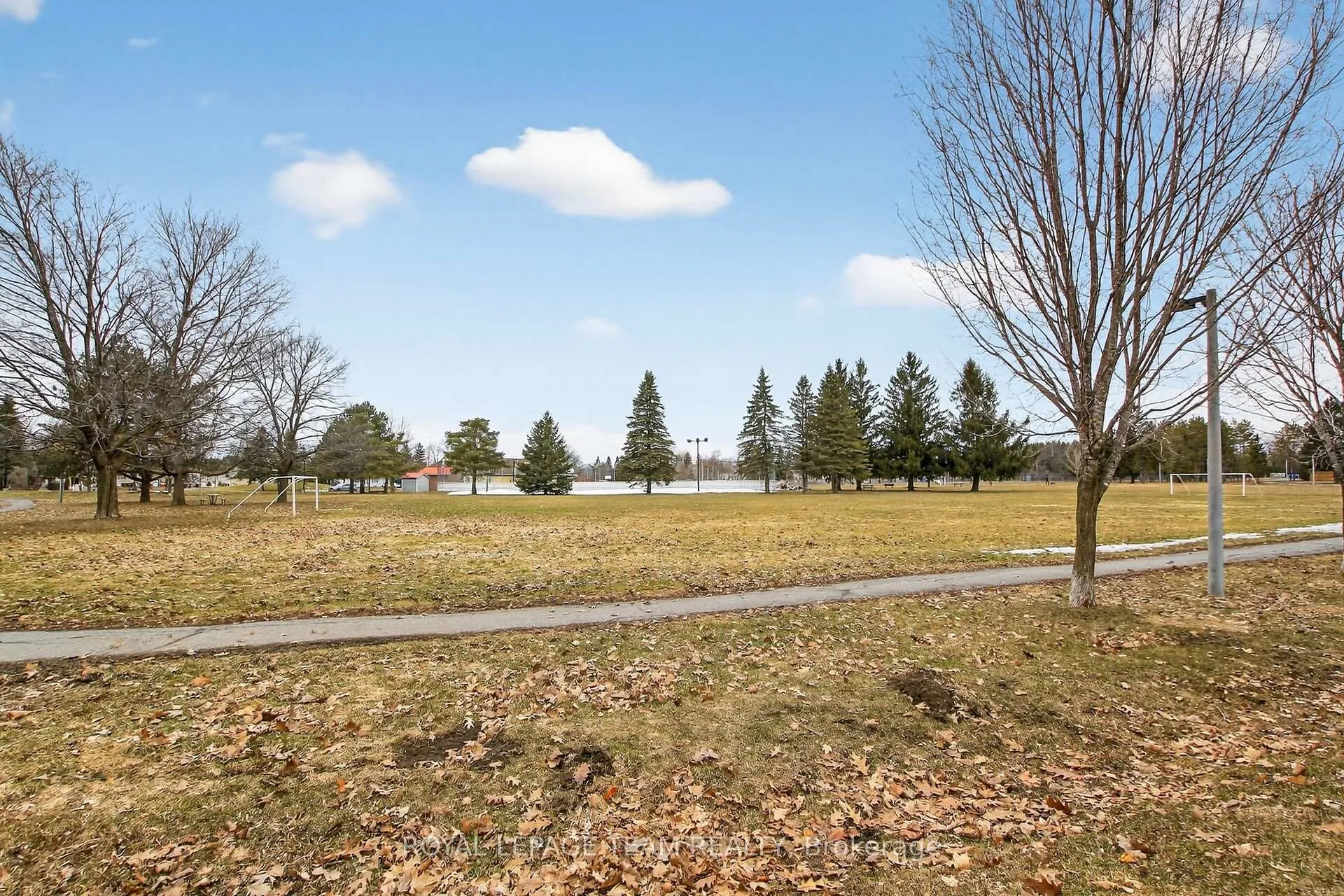 Photo 36 of 44 Ballantrae Way, Ottawa, Kanata - Glencairn/Hazeldean — HOMEH
