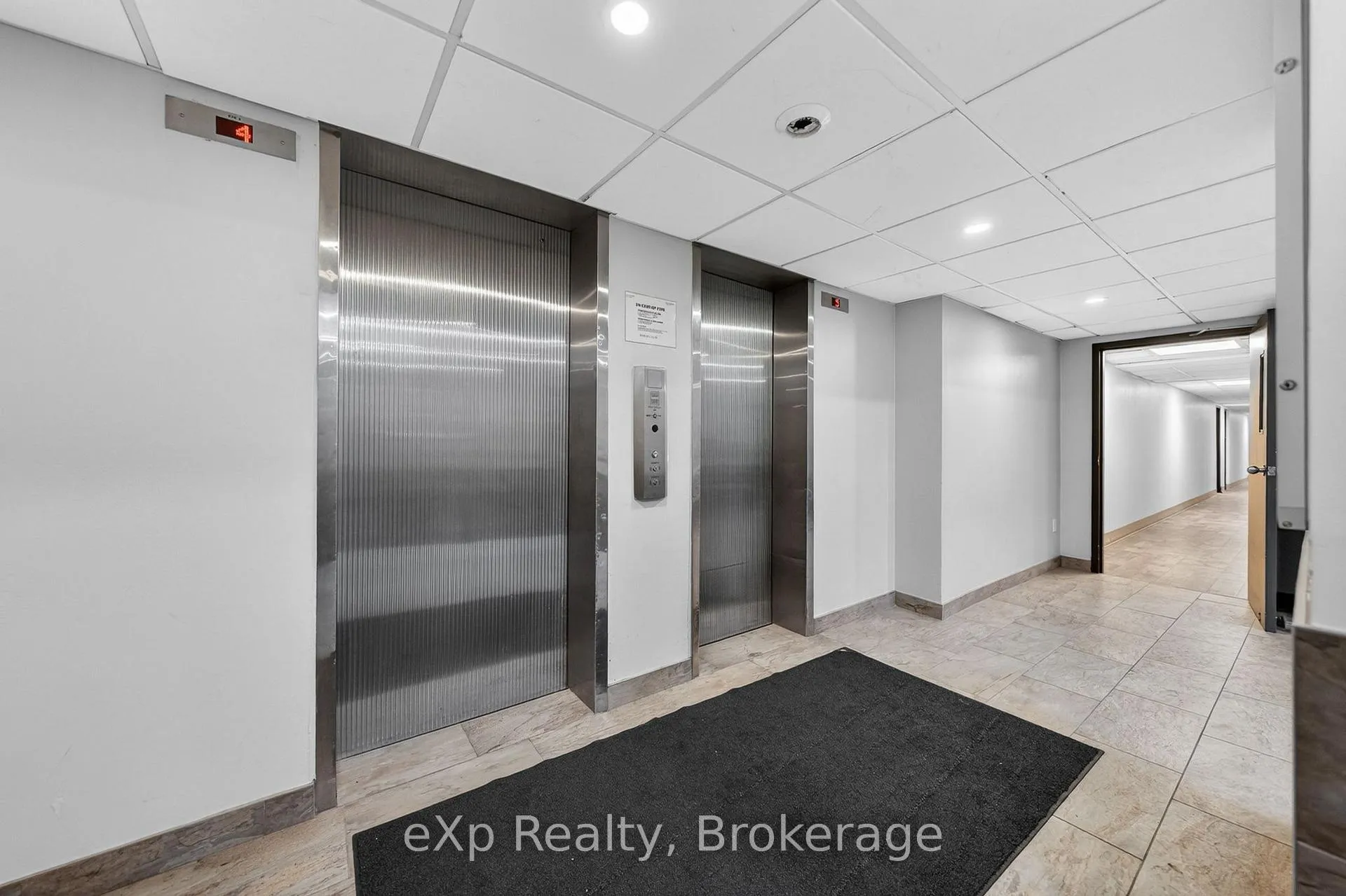 Photo 5 of Unit 408, 19 Woodlawn Road E, Guelph, Riverside Park — HOMEH