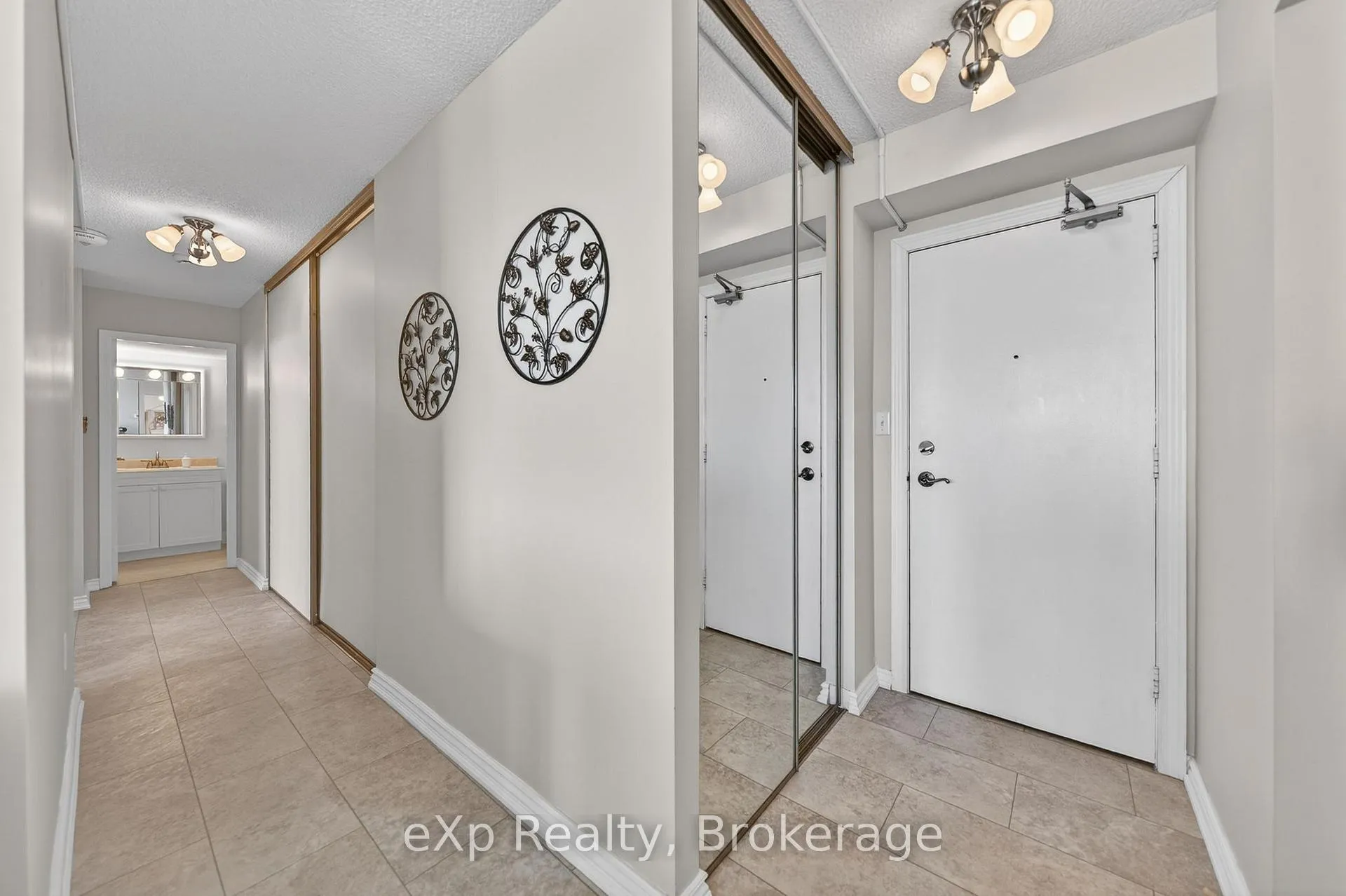 Photo 6 of Unit 408, 19 Woodlawn Road E, Guelph, Riverside Park — HOMEH