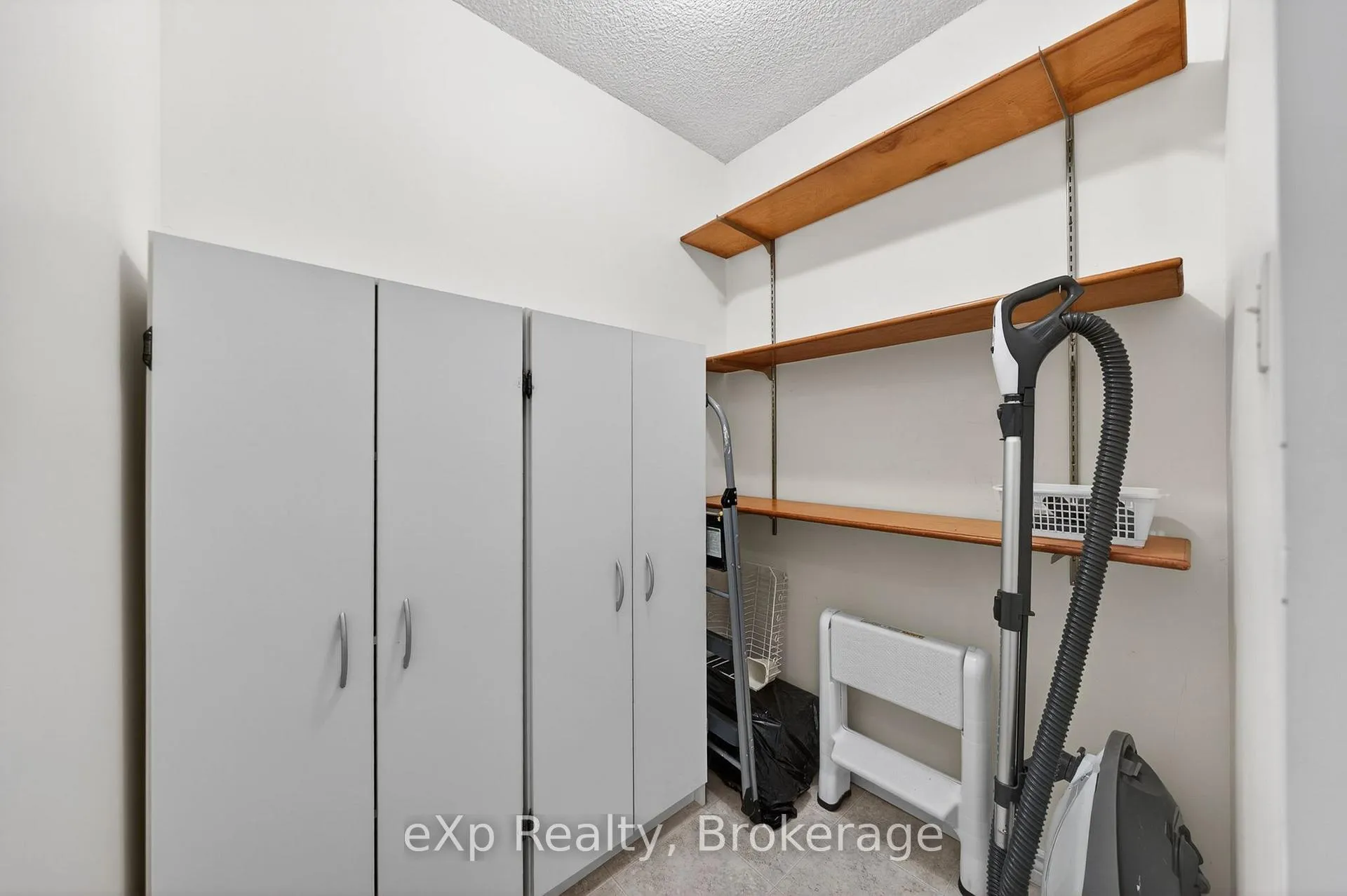 Photo 27 of Unit 408, 19 Woodlawn Road E, Guelph, Riverside Park — HOMEH