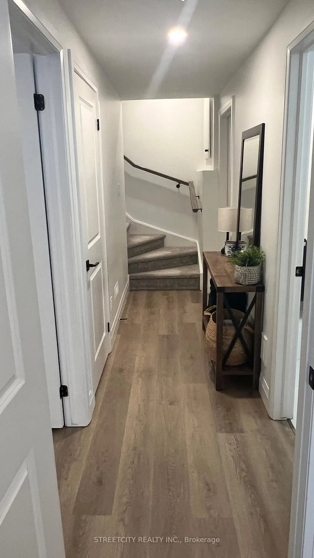 Photo 8 of Unit 31, 3900 Savoy Street E, London, South V — HOMEH