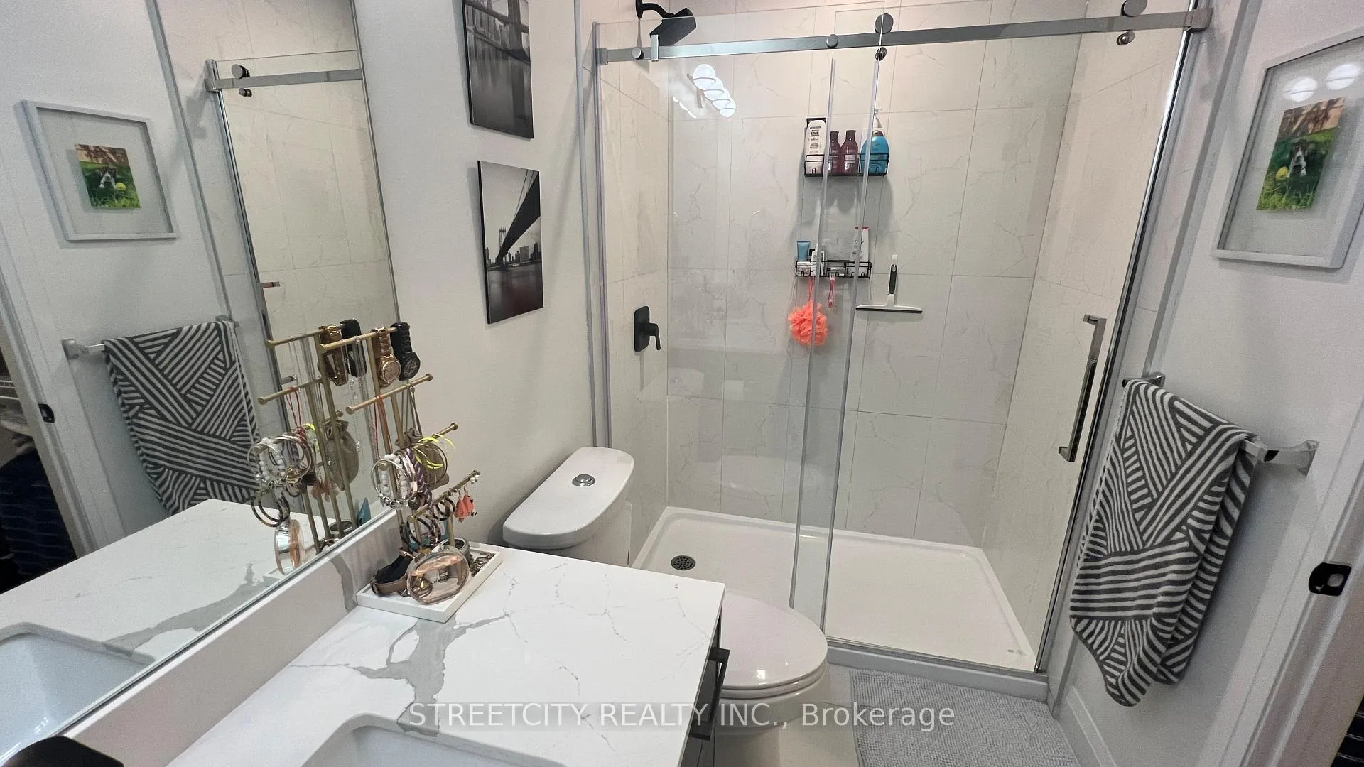Photo 14 of Unit 31, 3900 Savoy Street E, London, South V — HOMEH