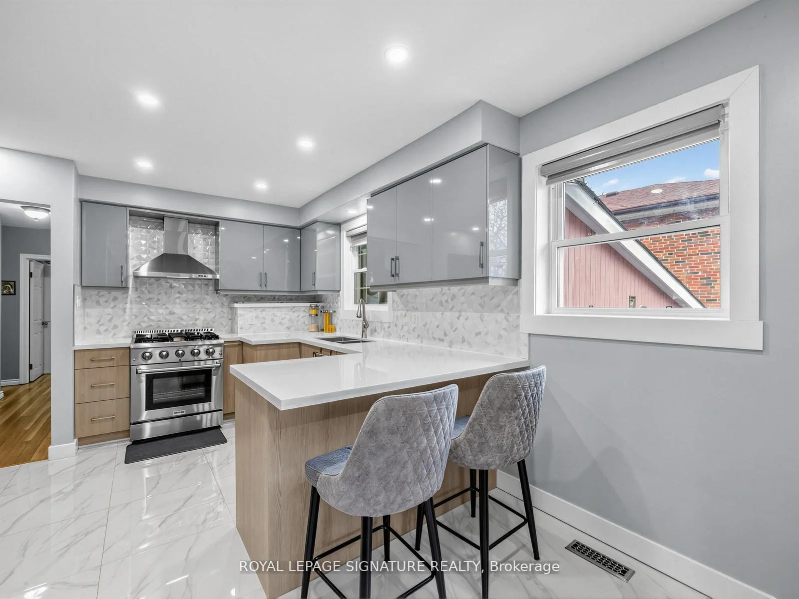 Photo 16 of 7 Jarwick Drive, Scarborough, Woburn — HOMEH