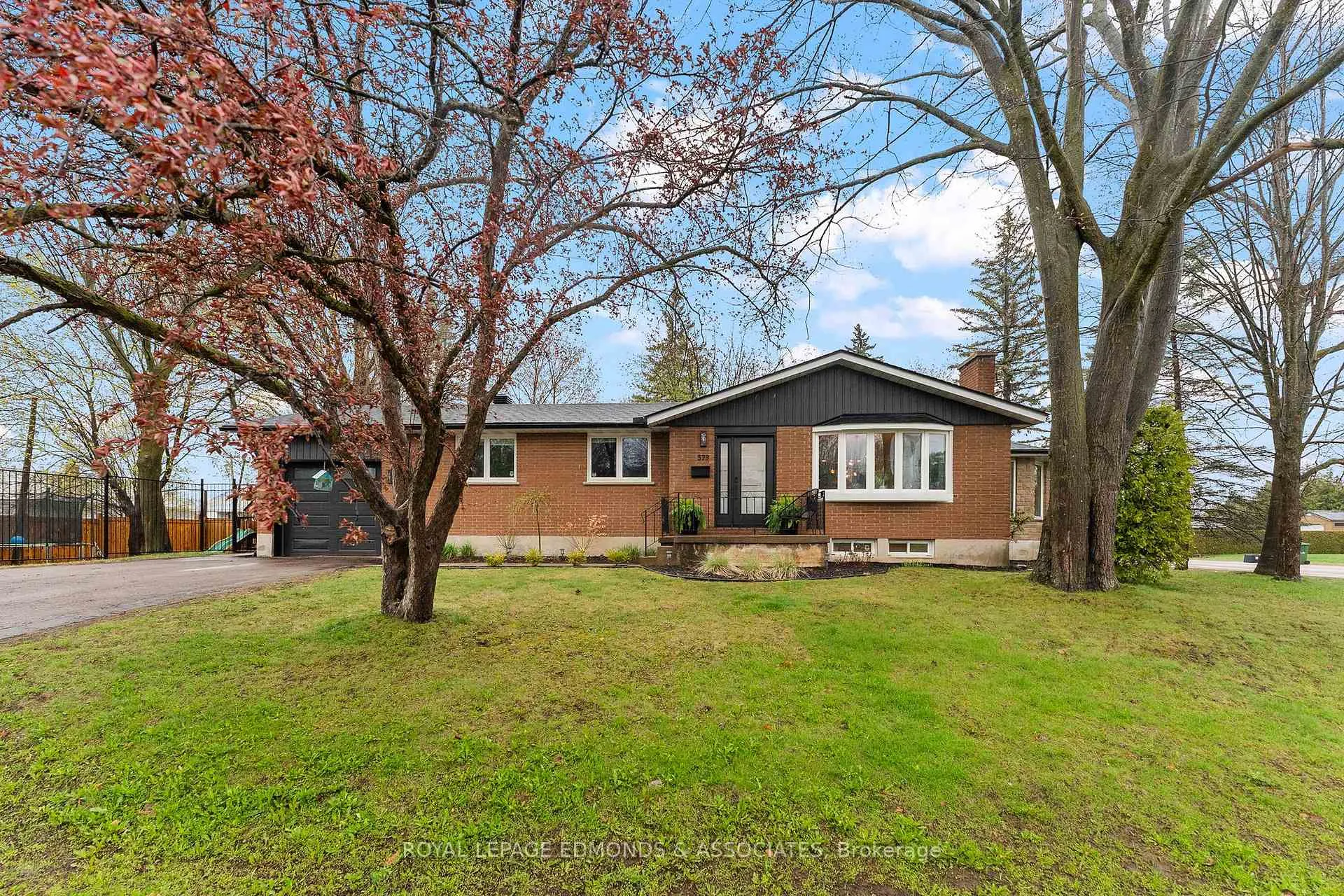 Photo 1 of 379 Morris Street, Pembroke — HOMEH