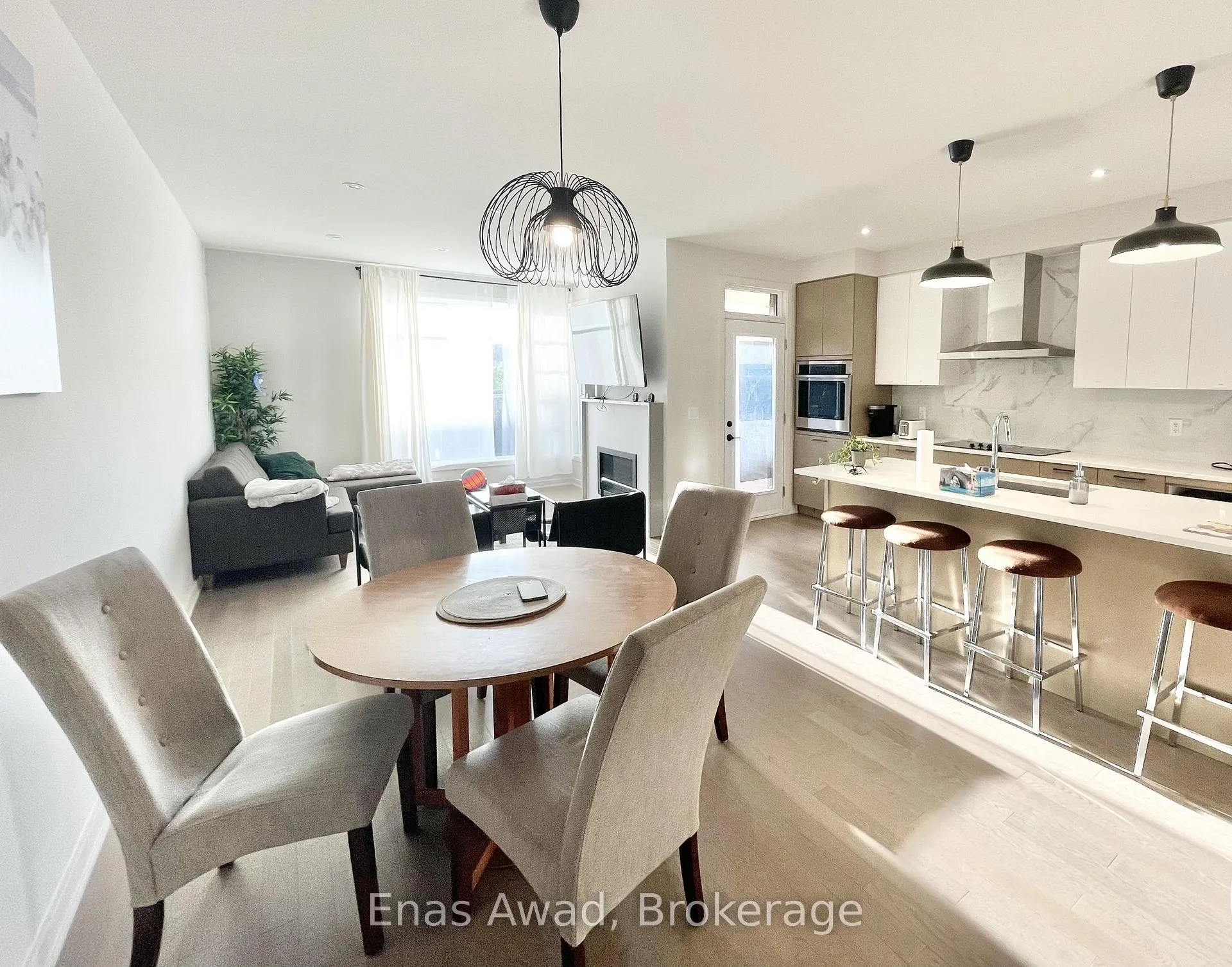 Photo 3 of 797 Brian Good Avenue, Ottawa, Riverside South/Gloucester Glen — HOMEH