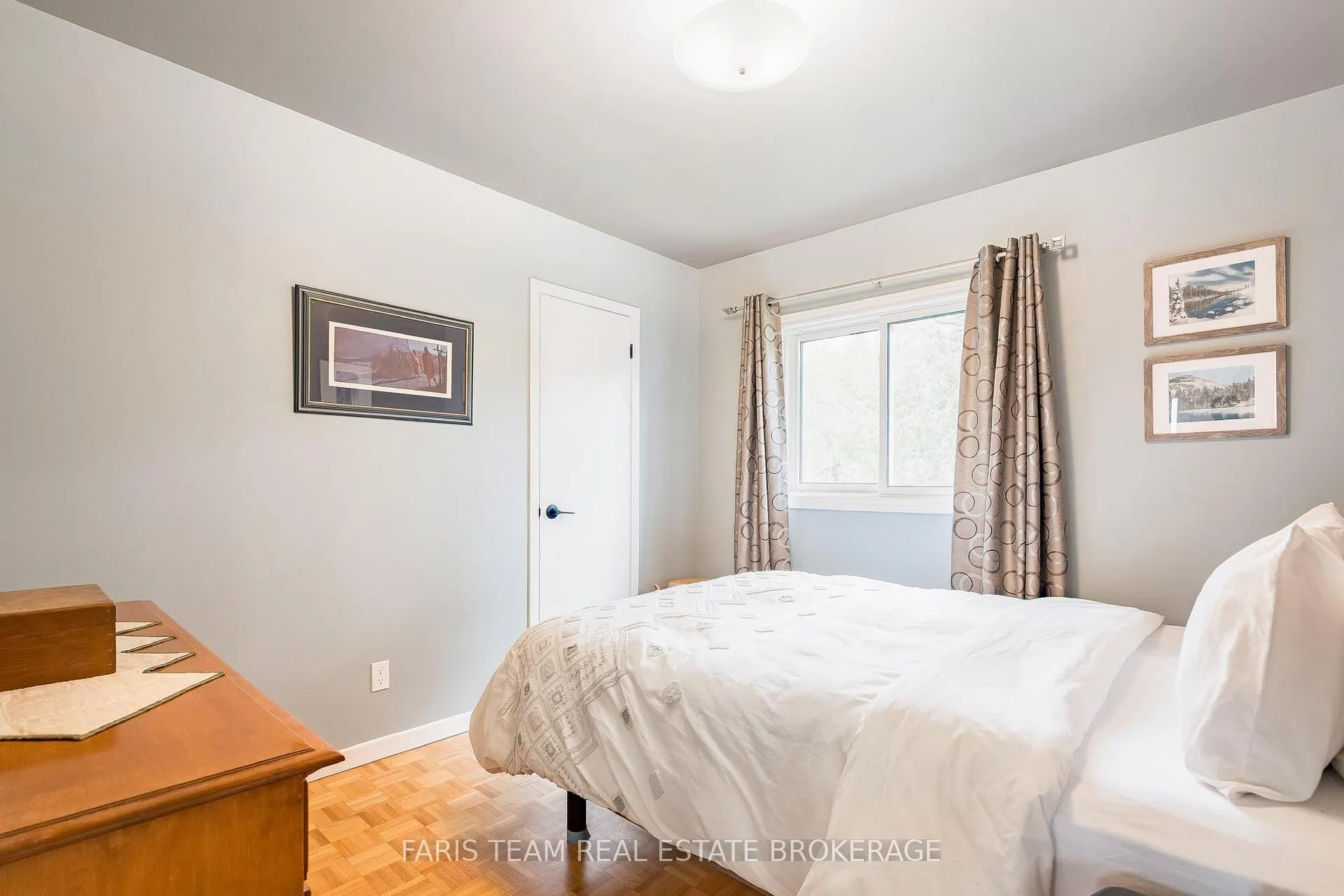 Photo 16 of 506 Line 11 S, Oro-Medonte, Hawkestone — HOMEH