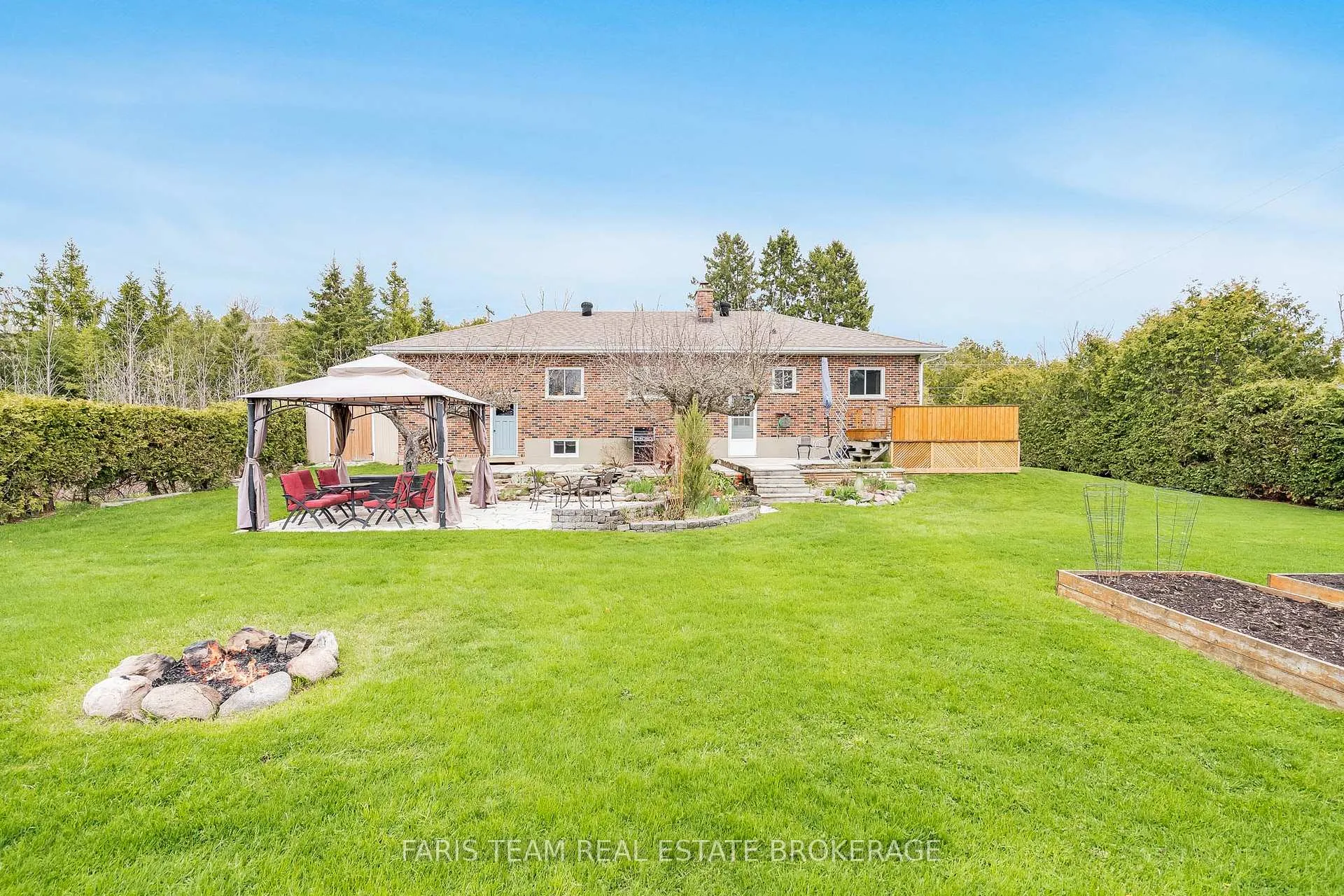 Photo 37 of 506 Line 11 S, Oro-Medonte, Hawkestone — HOMEH