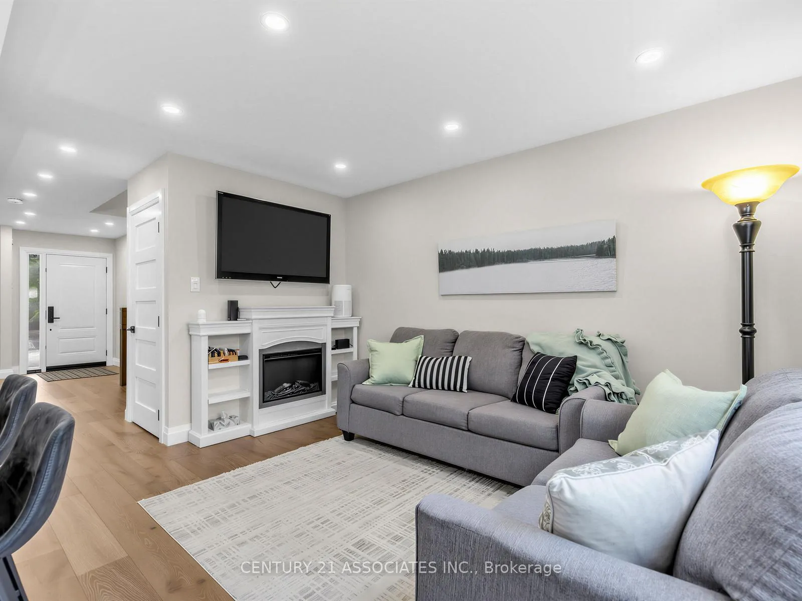 Photo 13 of 2908 Tradewind Drive, Mississauga, Meadowvale — HOMEH