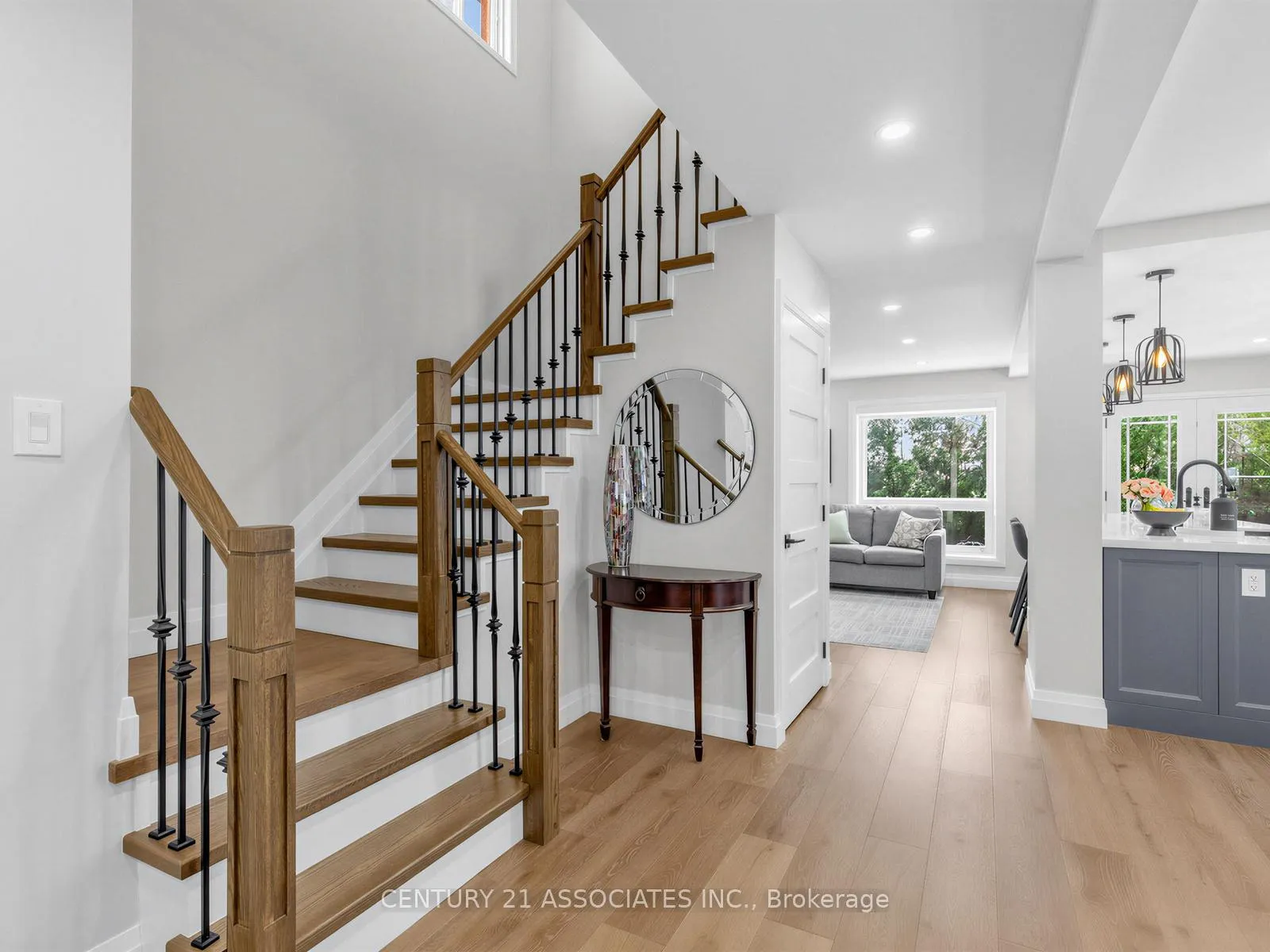 Photo 21 of 2908 Tradewind Drive, Mississauga, Meadowvale — HOMEH