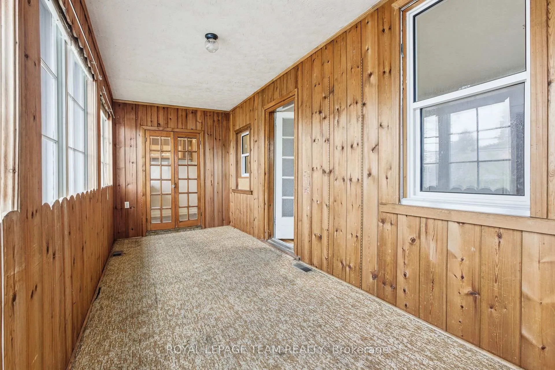 Photo 15 of 910 Pinecrest Road, Ottawa, Fairfield Heights — HOMEH