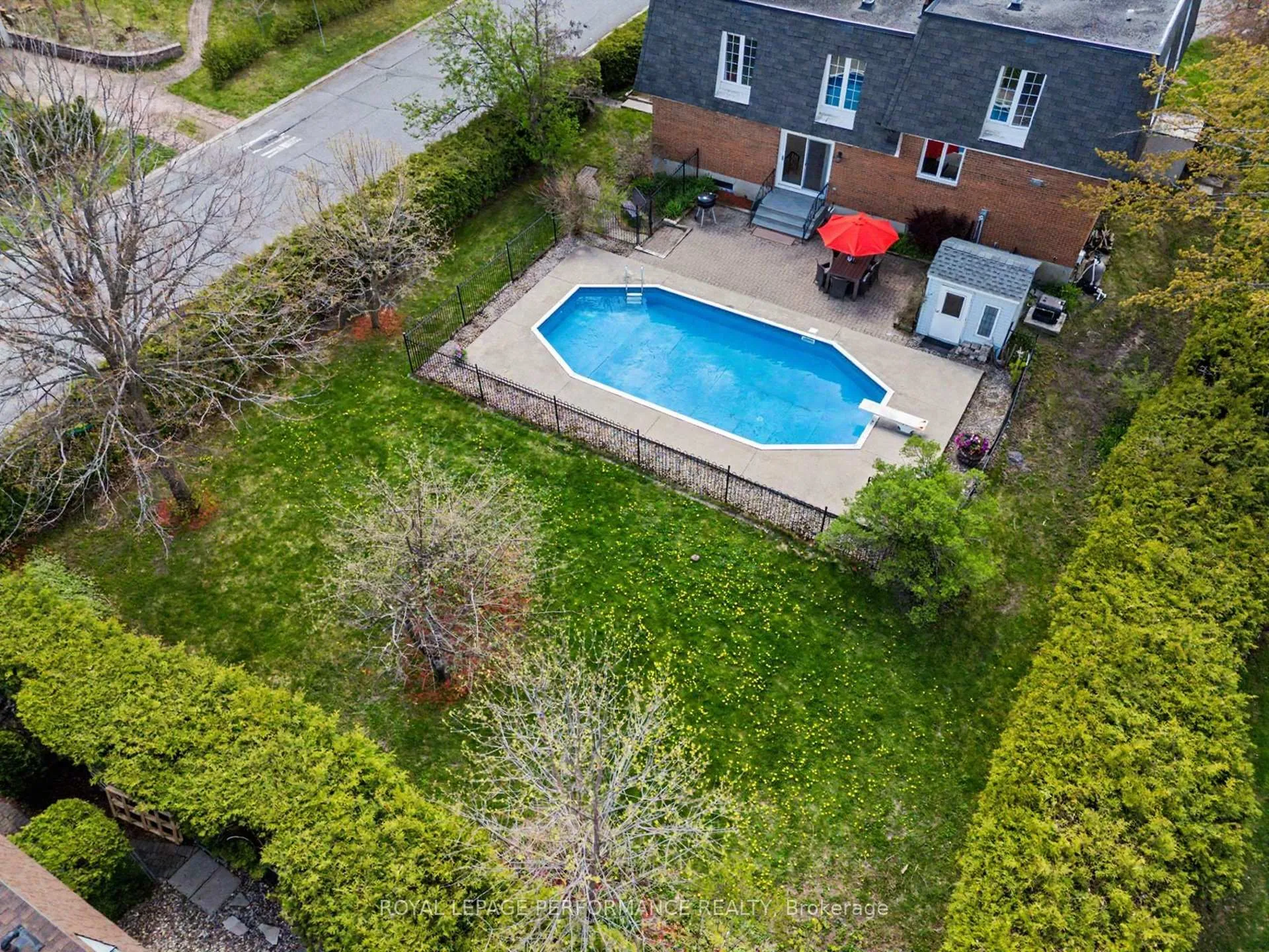 Photo 2 of 26 Delong Drive, Ottawa, Beacon Hill North — HOMEH