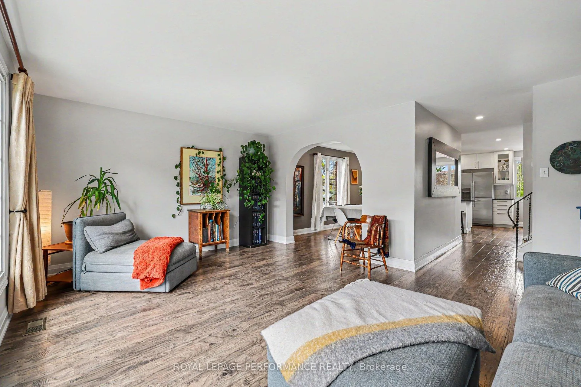 Photo 6 of 26 Delong Drive, Ottawa, Beacon Hill North — HOMEH