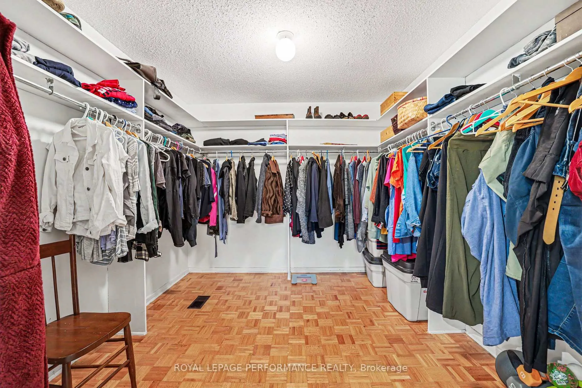 Photo 22 of 26 Delong Drive, Ottawa, Beacon Hill North — HOMEH