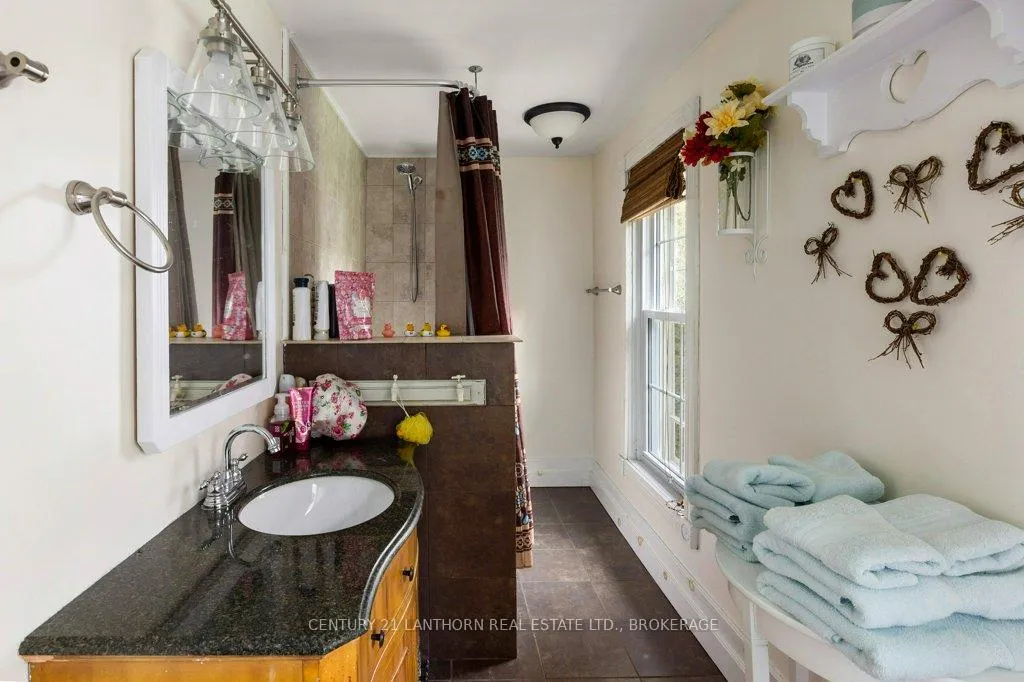Photo 31 of 20 Ann Street, Tweed, Hungerford (Twp) — HOMEH