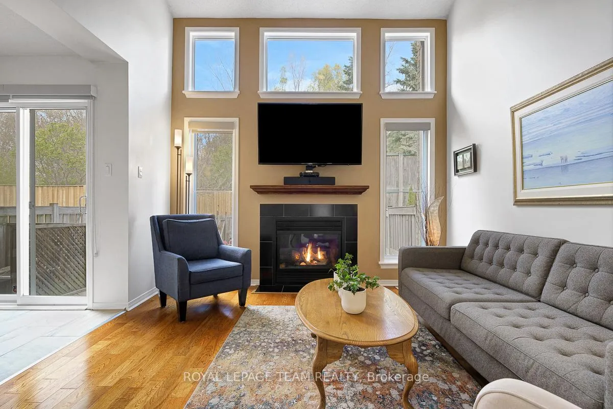 Photo 5 of 19 Inverkip Avenue, Ottawa, Hunt Club Park/Greenboro — HOMEH