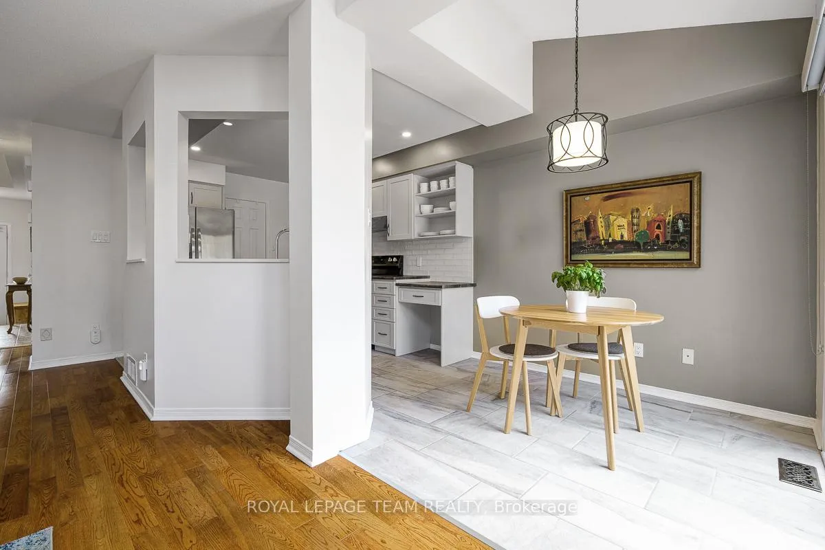 Photo 13 of 19 Inverkip Avenue, Ottawa, Hunt Club Park/Greenboro — HOMEH
