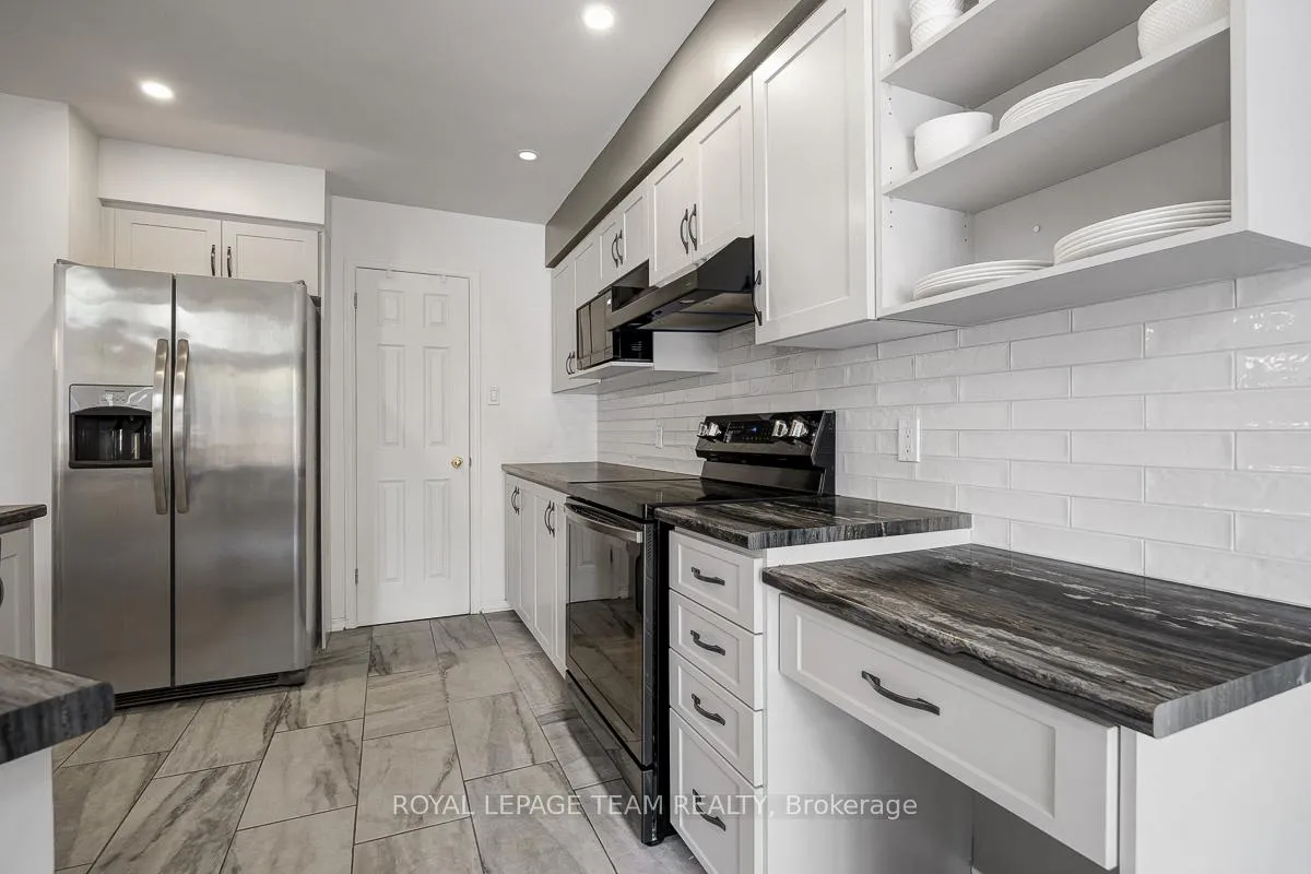 Photo 17 of 19 Inverkip Avenue, Ottawa, Hunt Club Park/Greenboro — HOMEH