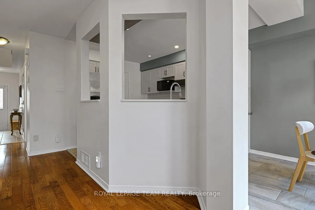 Photo 21 of 19 Inverkip Avenue, Ottawa, Hunt Club Park/Greenboro — HOMEH