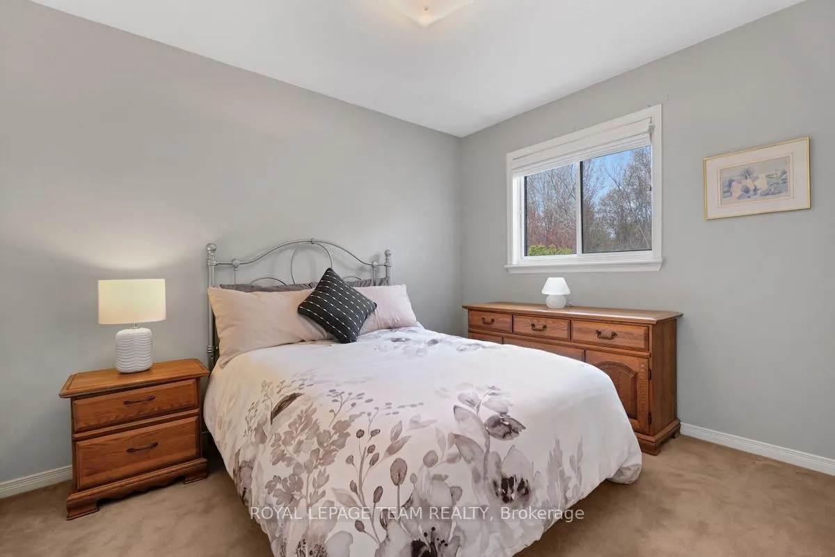 Photo 30 of 19 Inverkip Avenue, Ottawa, Hunt Club Park/Greenboro — HOMEH
