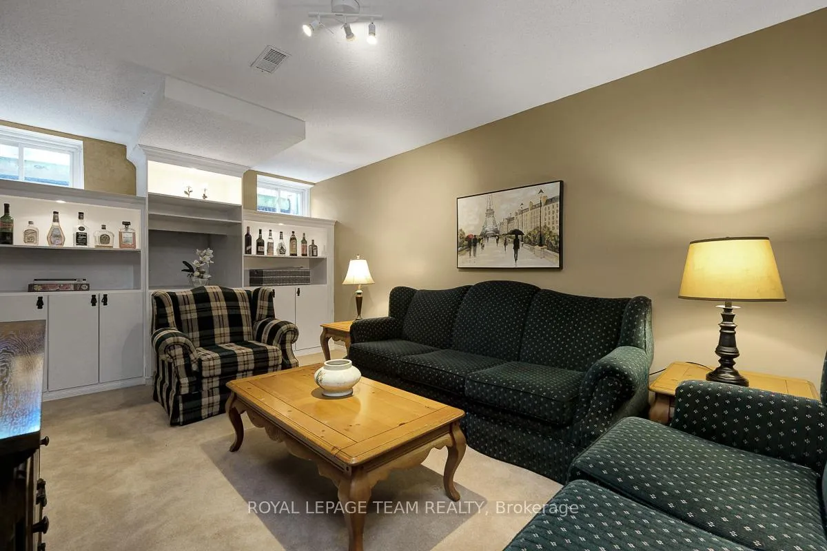 Photo 32 of 19 Inverkip Avenue, Ottawa, Hunt Club Park/Greenboro — HOMEH