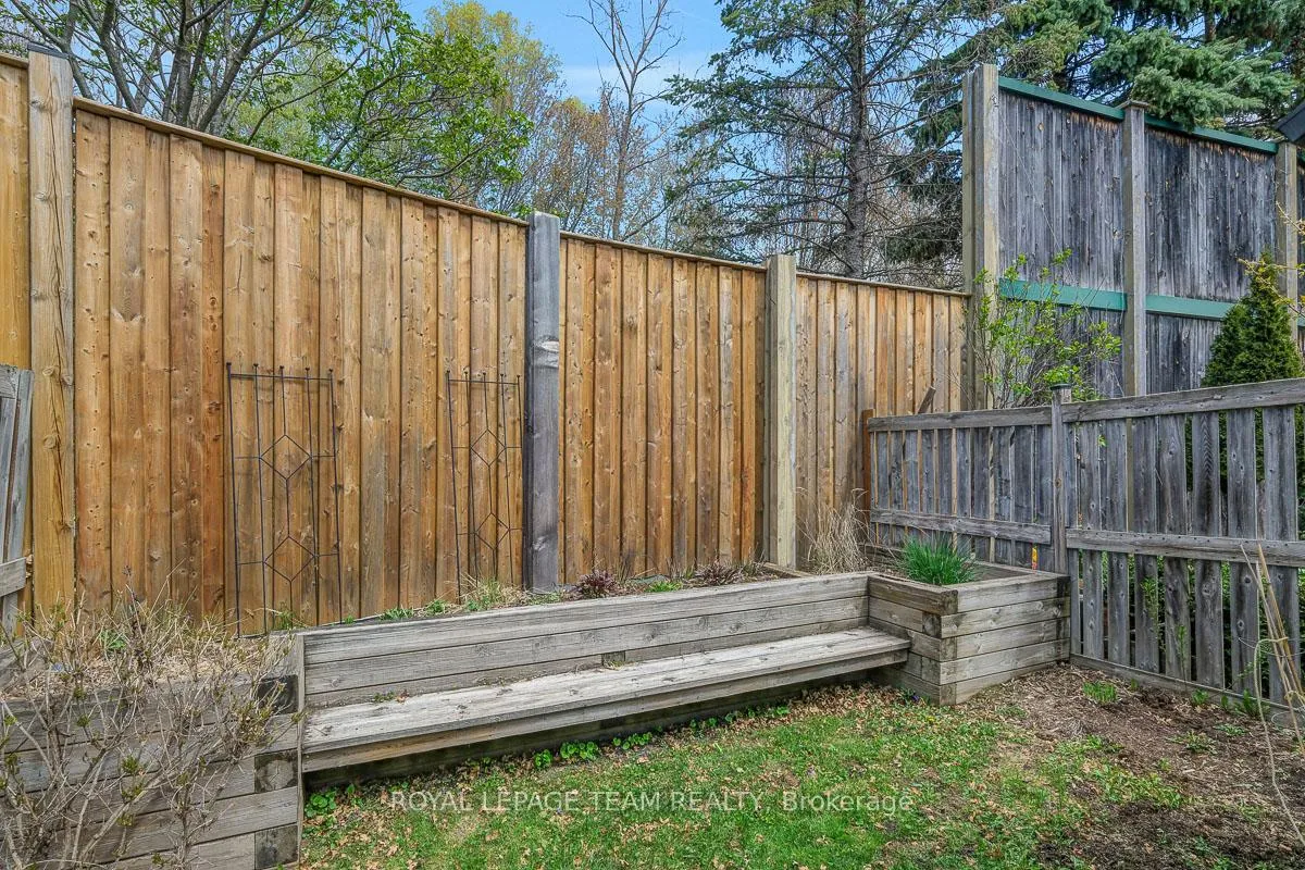 Photo 45 of 19 Inverkip Avenue, Ottawa, Hunt Club Park/Greenboro — HOMEH