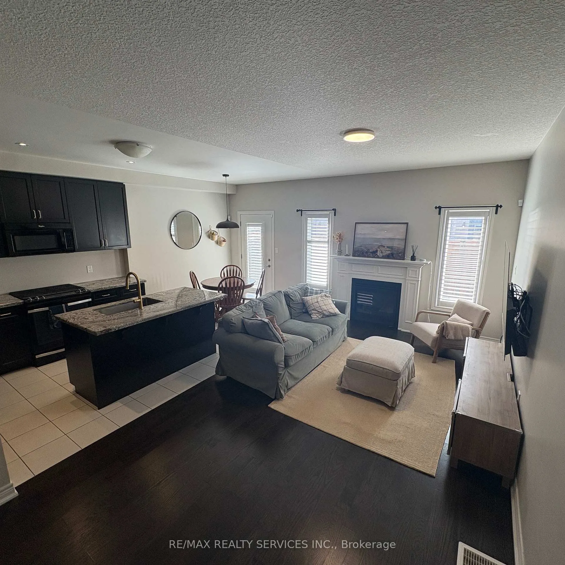 Photo 4 of 7 Sonoma Valley Crescent, Hamilton, Mewburn — HOMEH